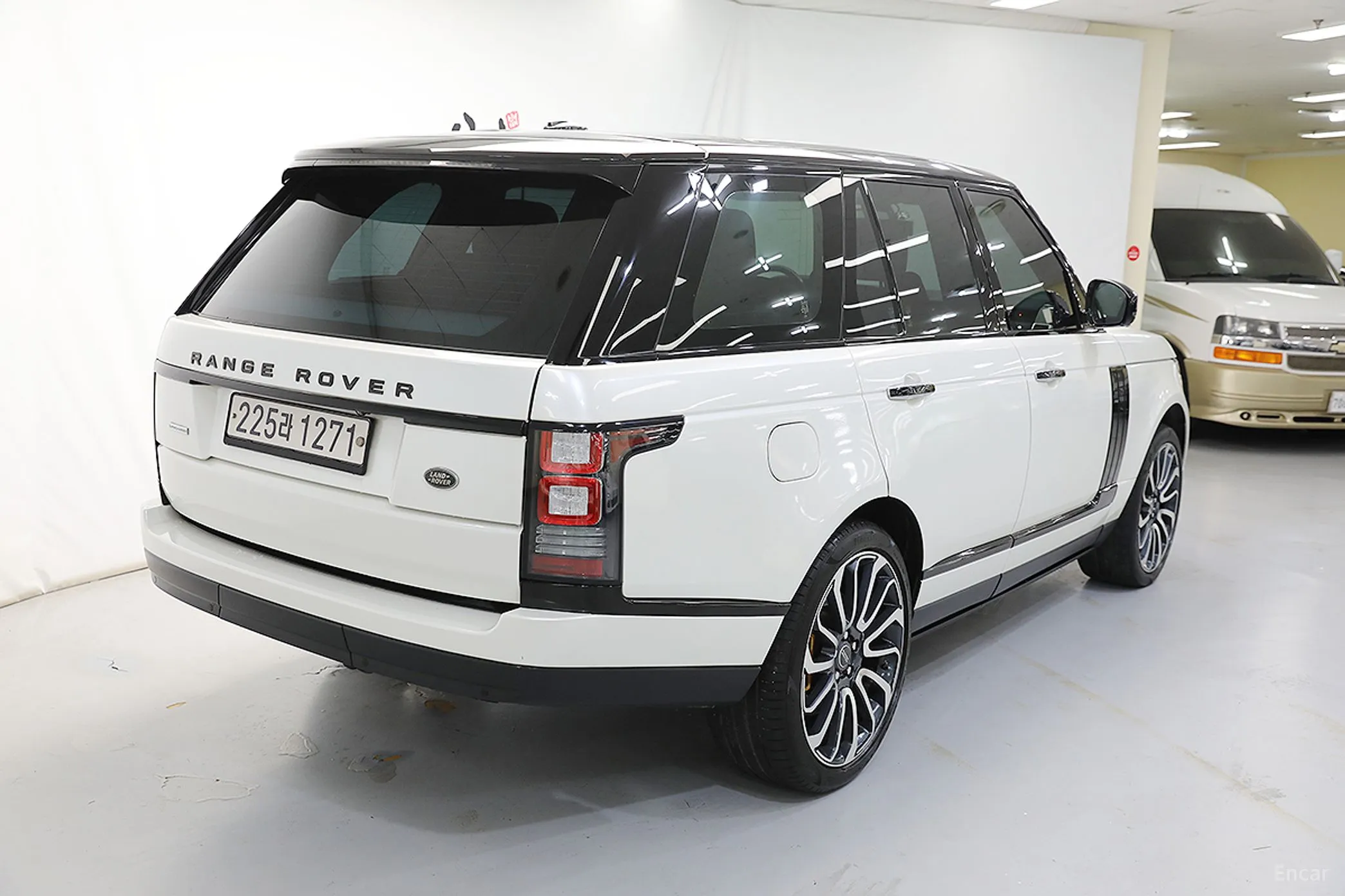 Land Rover Range Rover 4th Generation превью 2