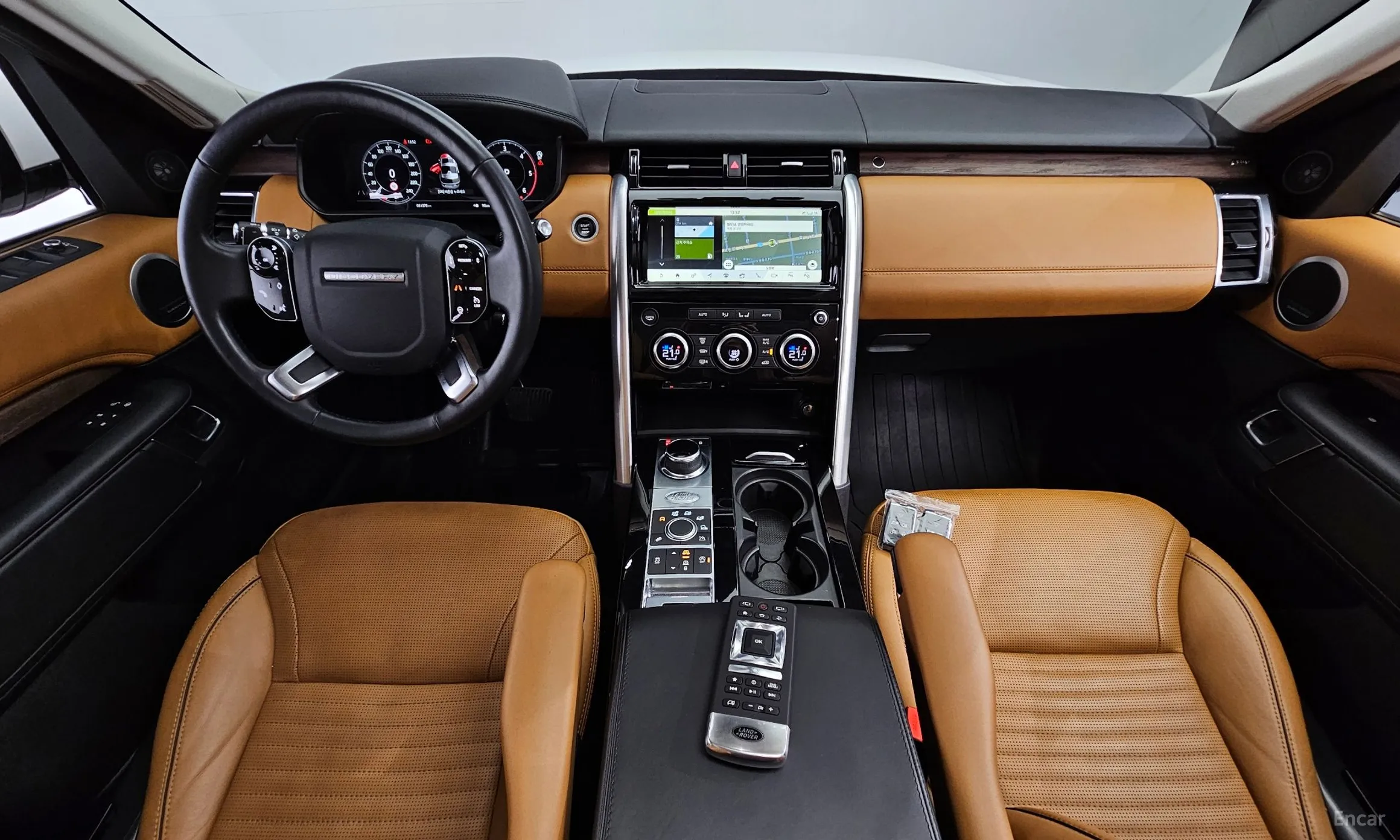 Land Rover Discovery 5 превью 4