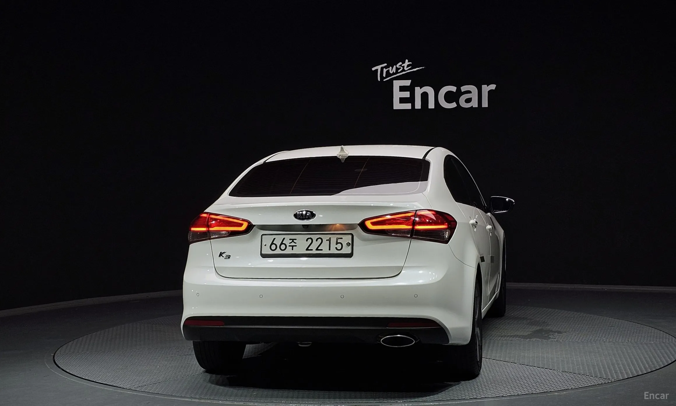 Kia K3 превью 3