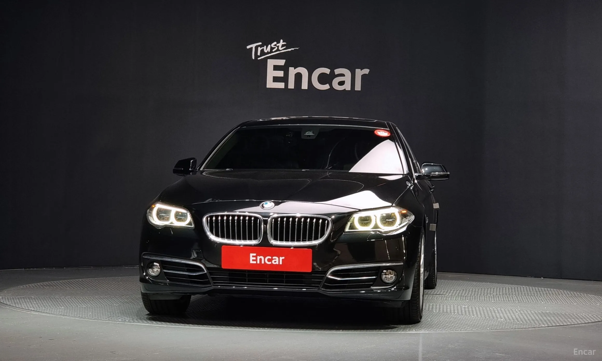 BMW 5 Series (F10) превью 2