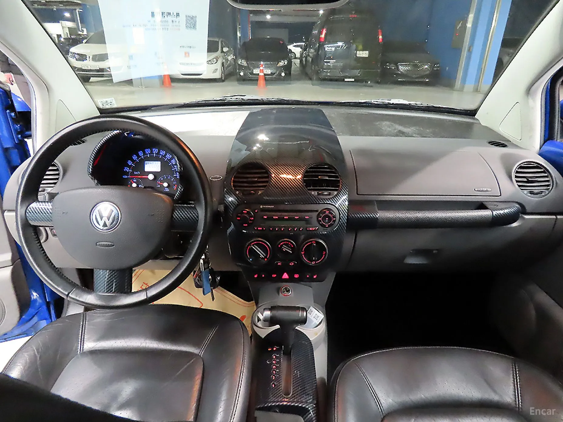 Volkswagen New Beetle превью 4