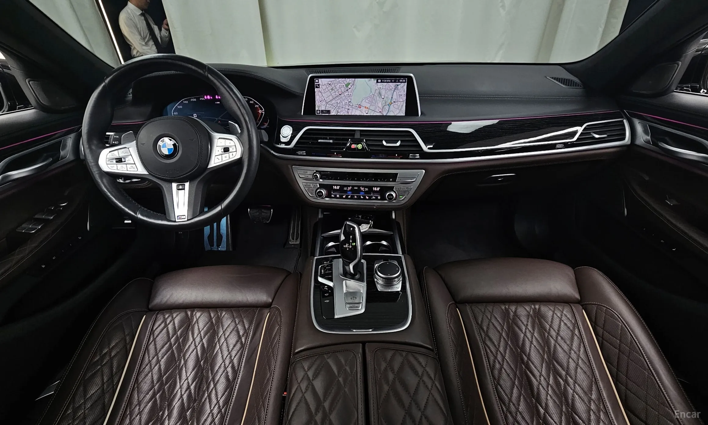 BMW 7 Series (G11) превью 4