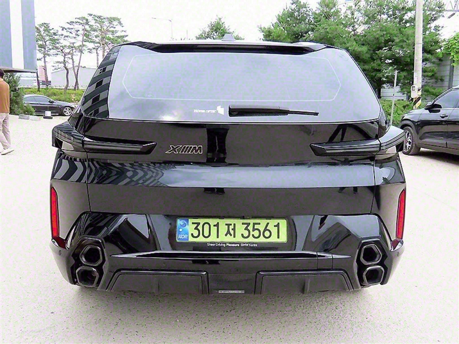 BMW XM (G09) превью 3
