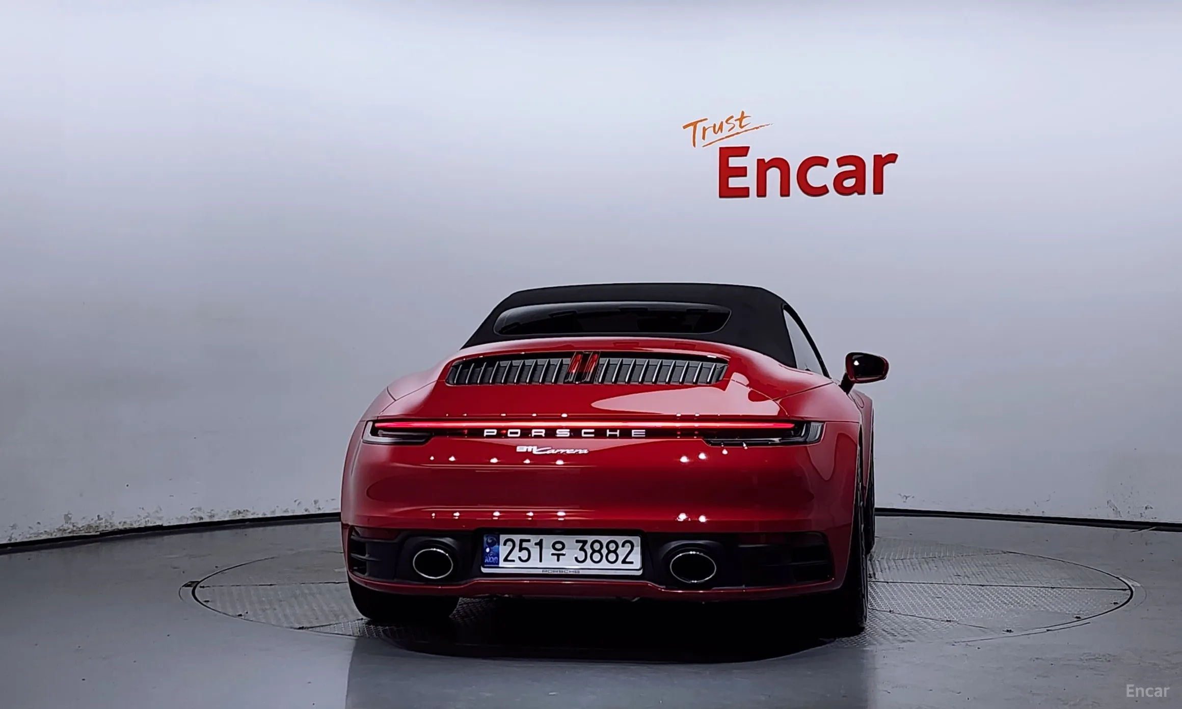 Porsche 911 (992) превью 3