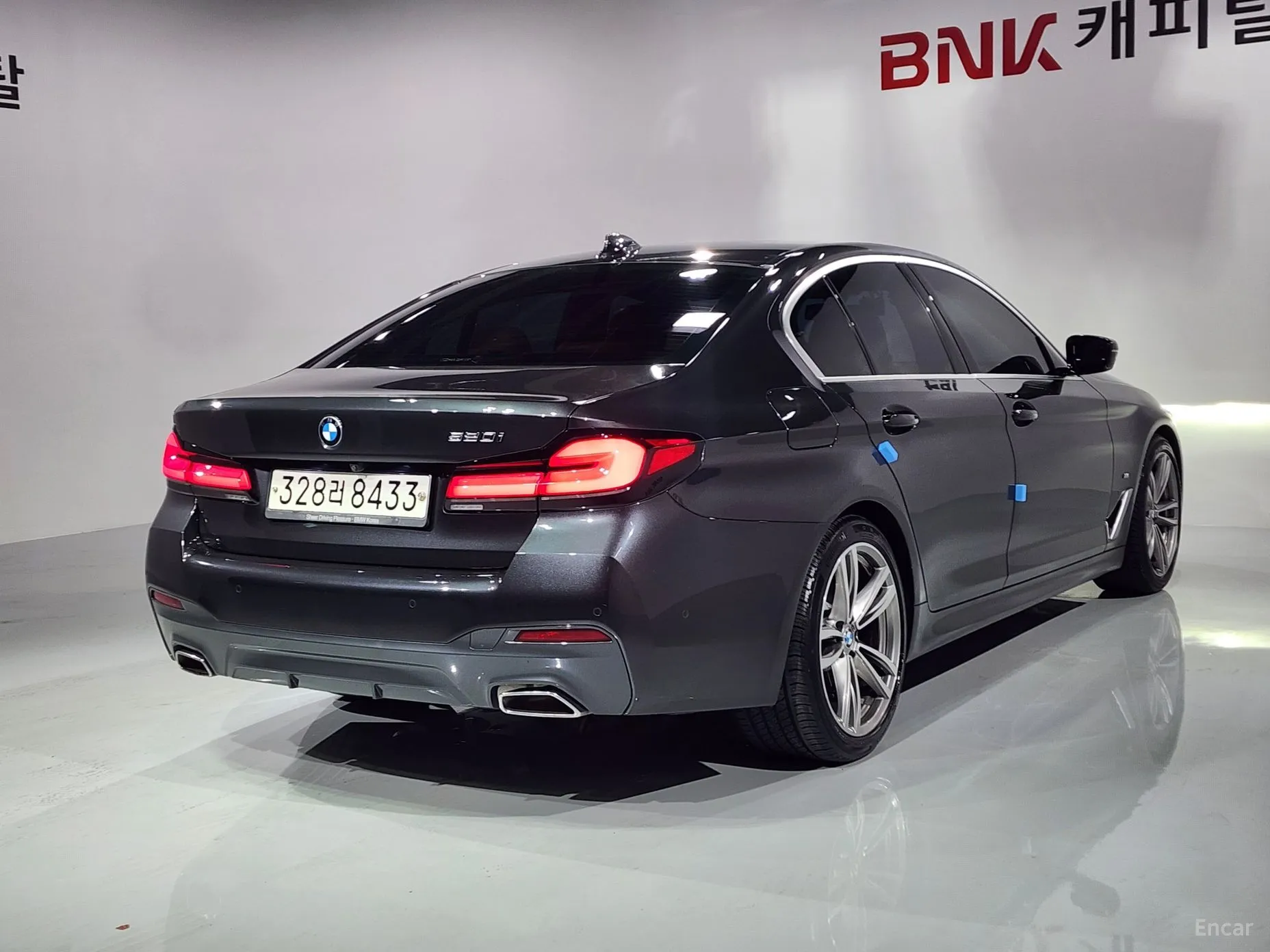 BMW 5 Series (G30) превью 3