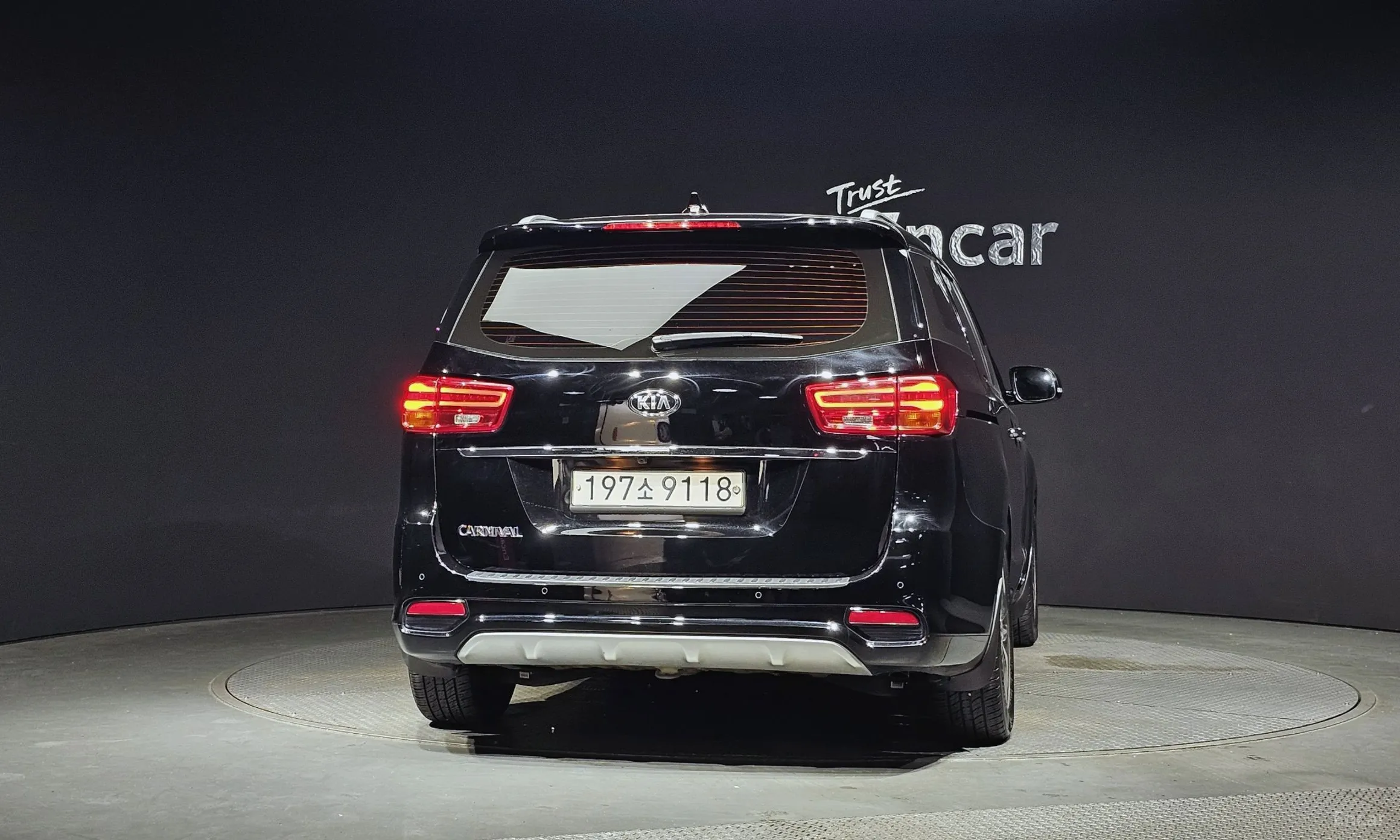 Kia Carnival превью 3