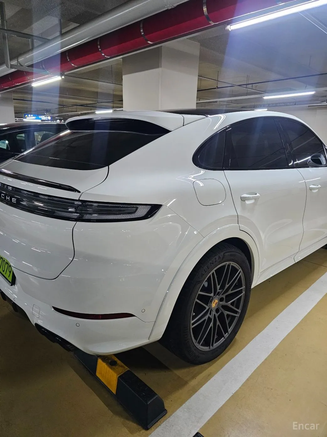 Porsche Cayenne (PO536) превью 3