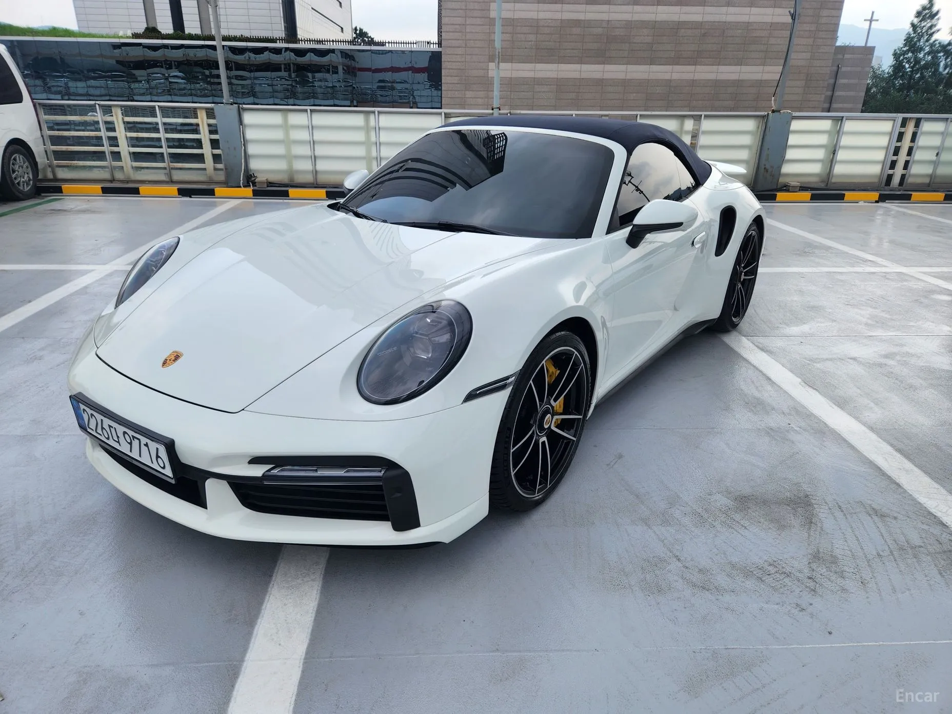 Porsche 911 (992)