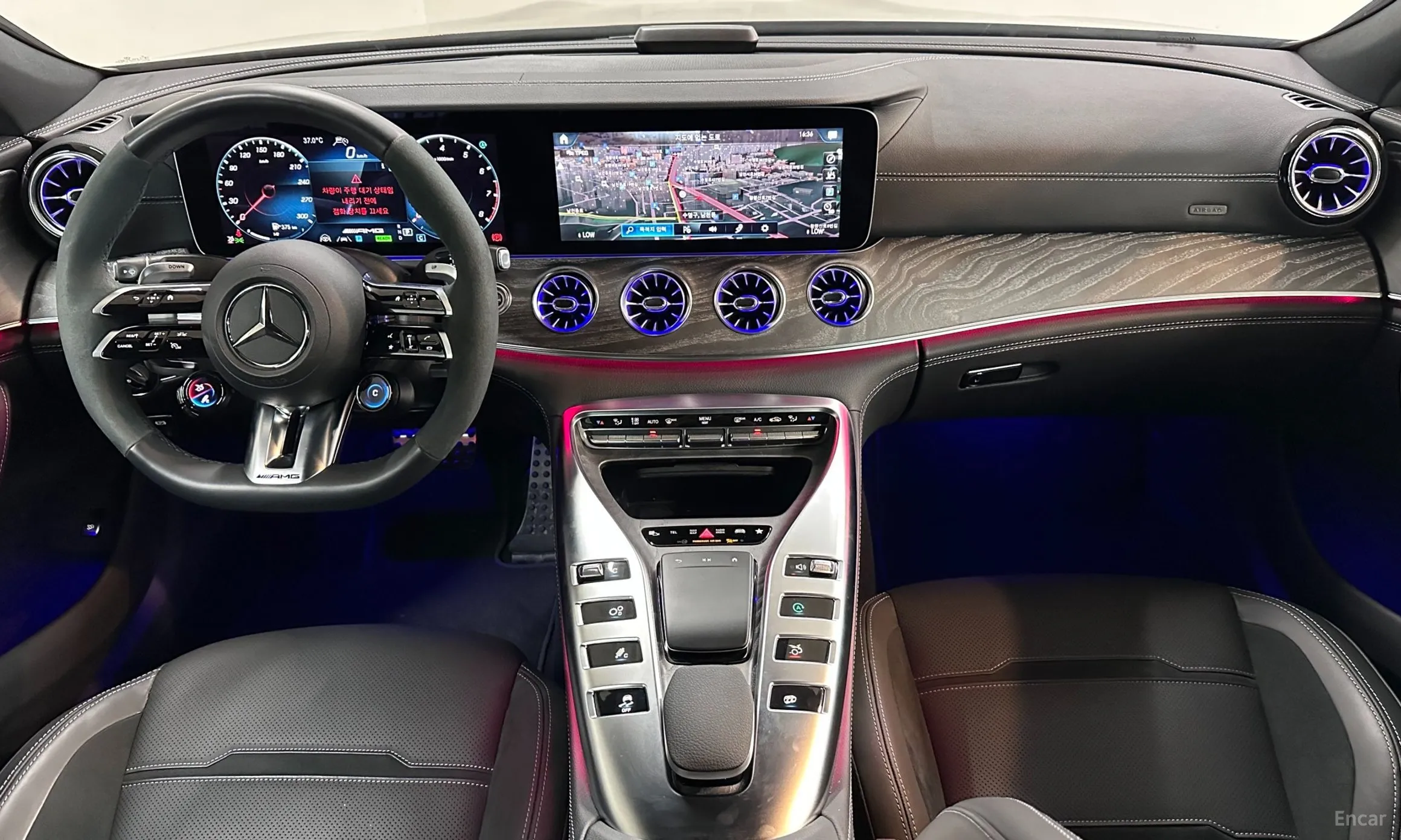 Mercedes Benz AMG GT превью 4