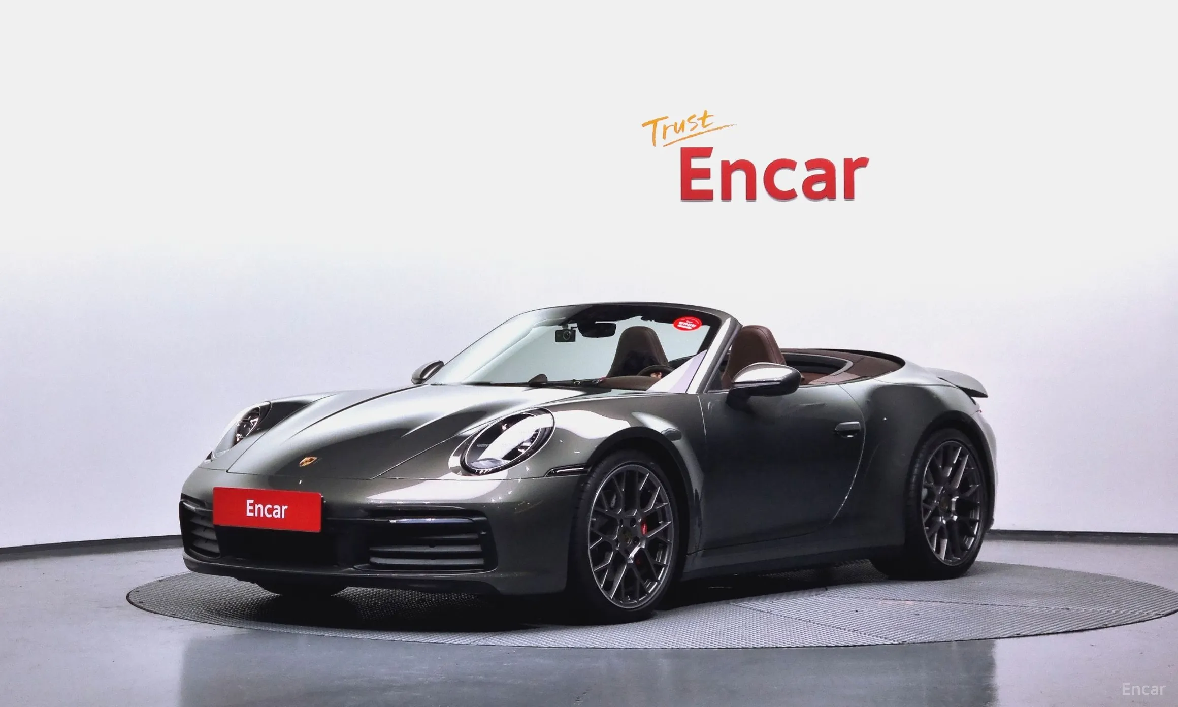 911 (992)