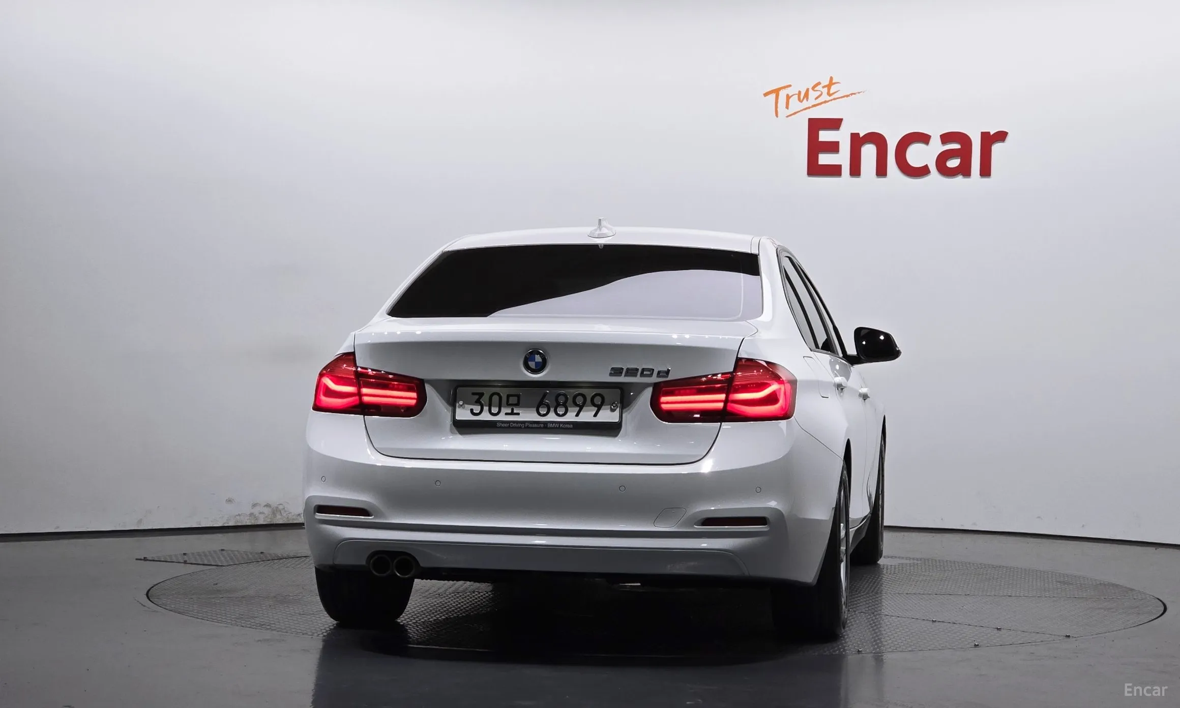 BMW 3 Series (F30) превью 3