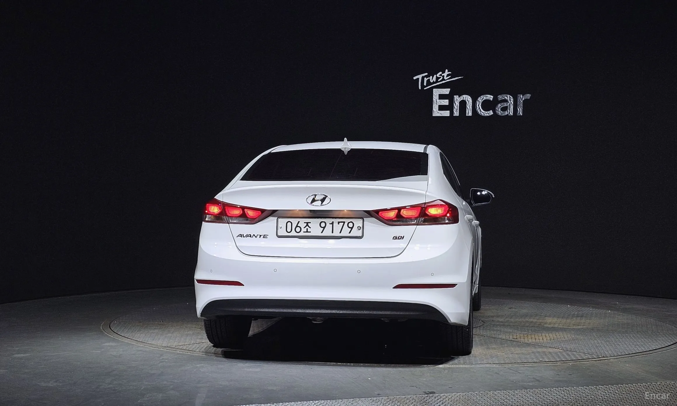 Hyundai Avante AD превью 3