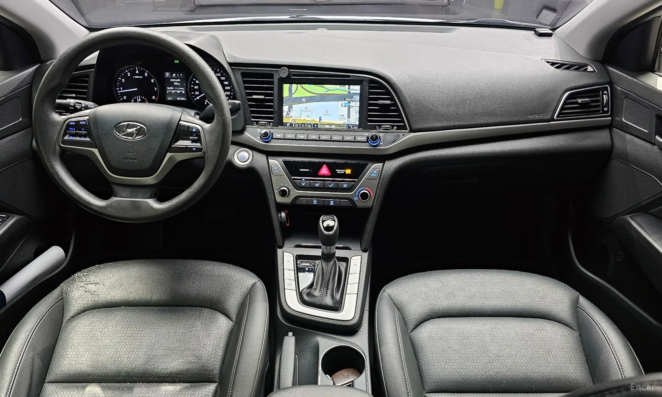 Hyundai Avante AD превью 4