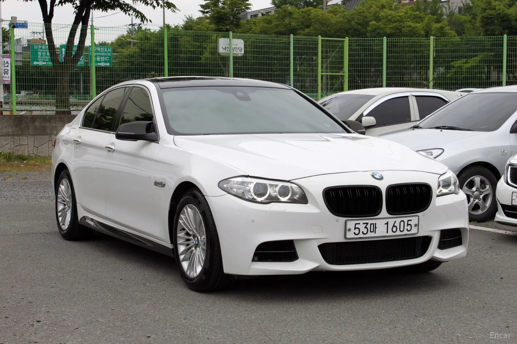 BMW 5 Series (F10) превью 2