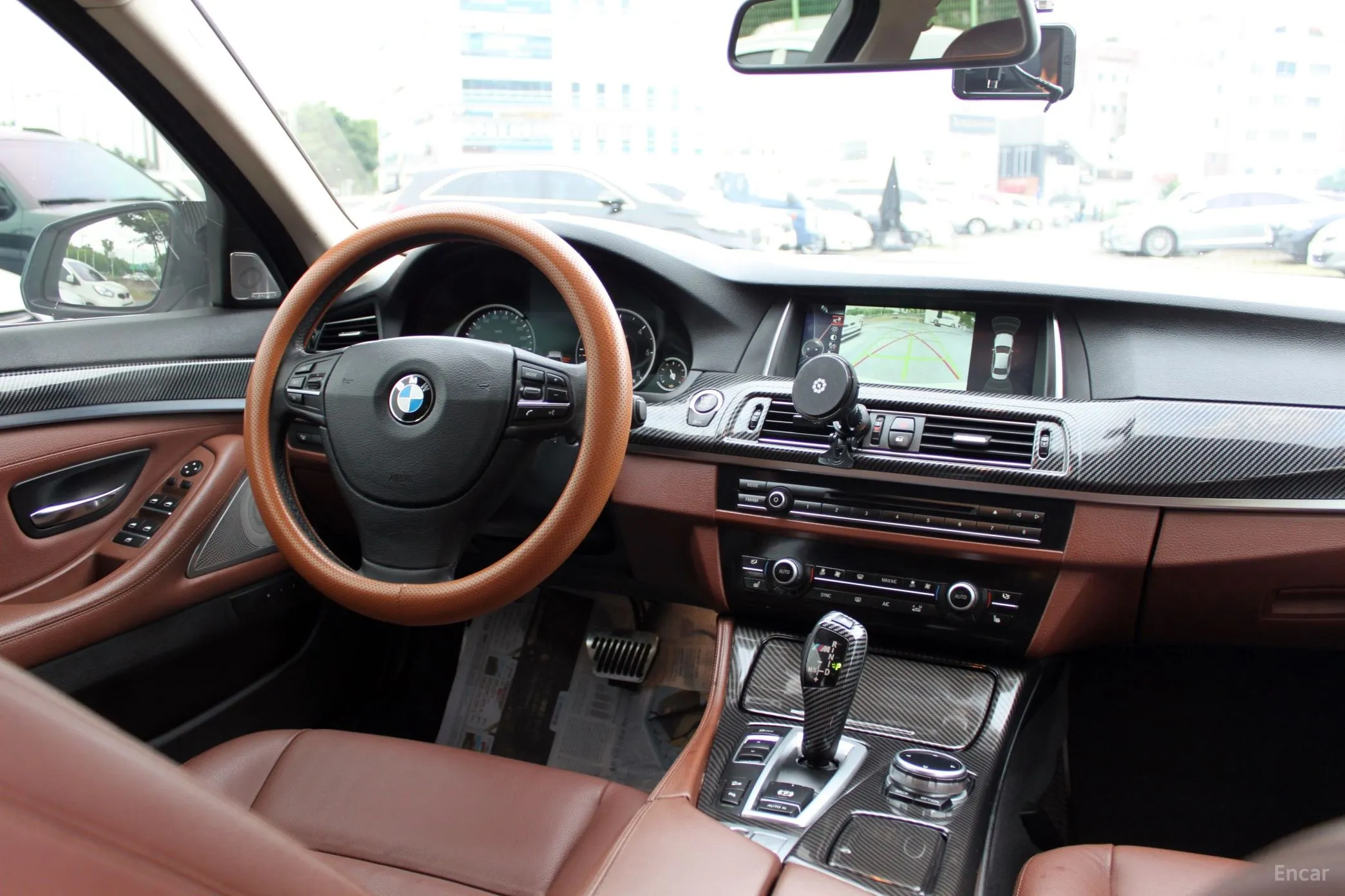 BMW 5 Series (F10) превью 4