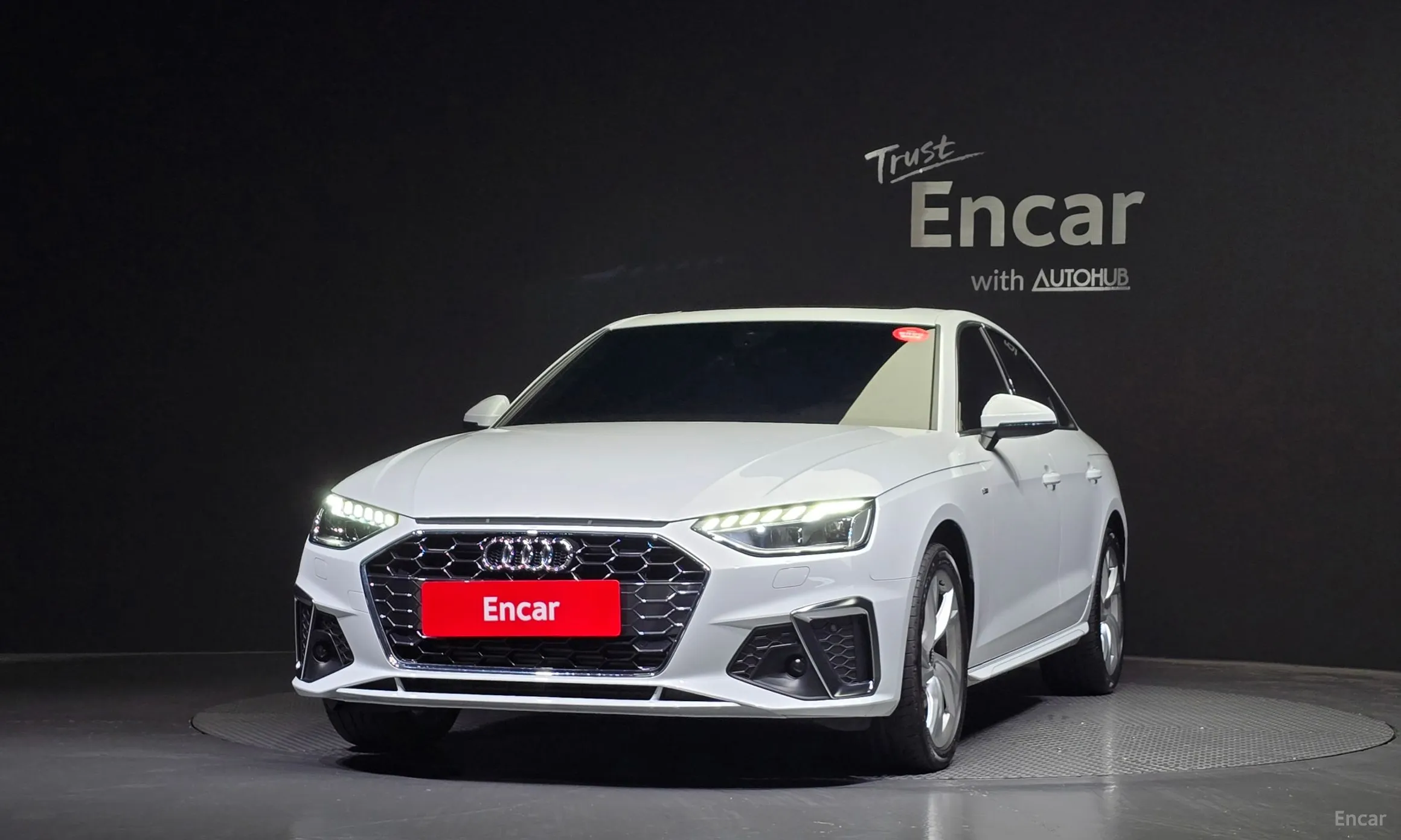 Audi A4 (B9)