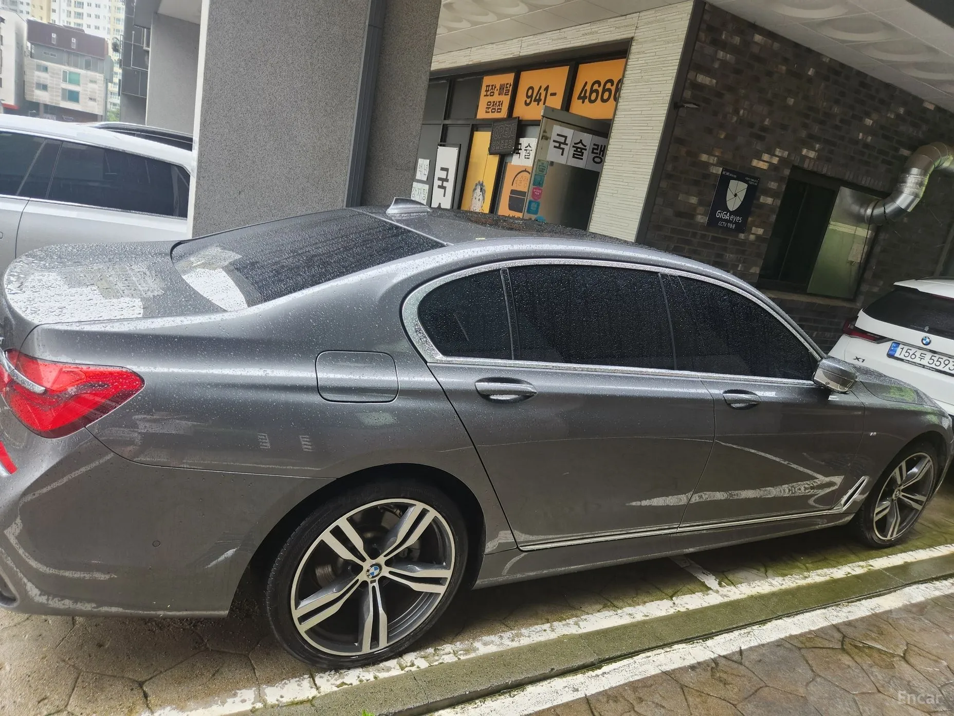BMW 7 Series (G11) превью 2