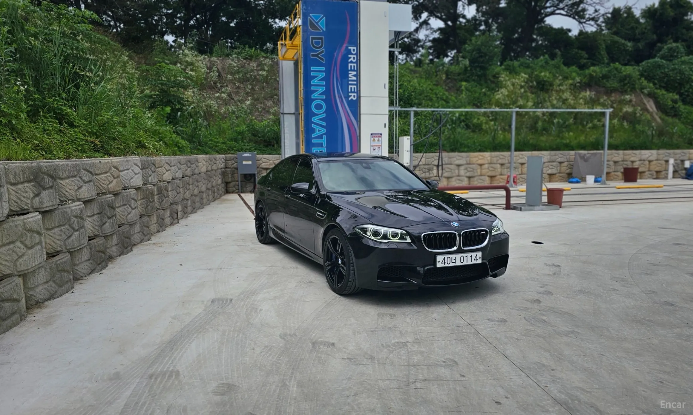 BMW M5 (F10)
