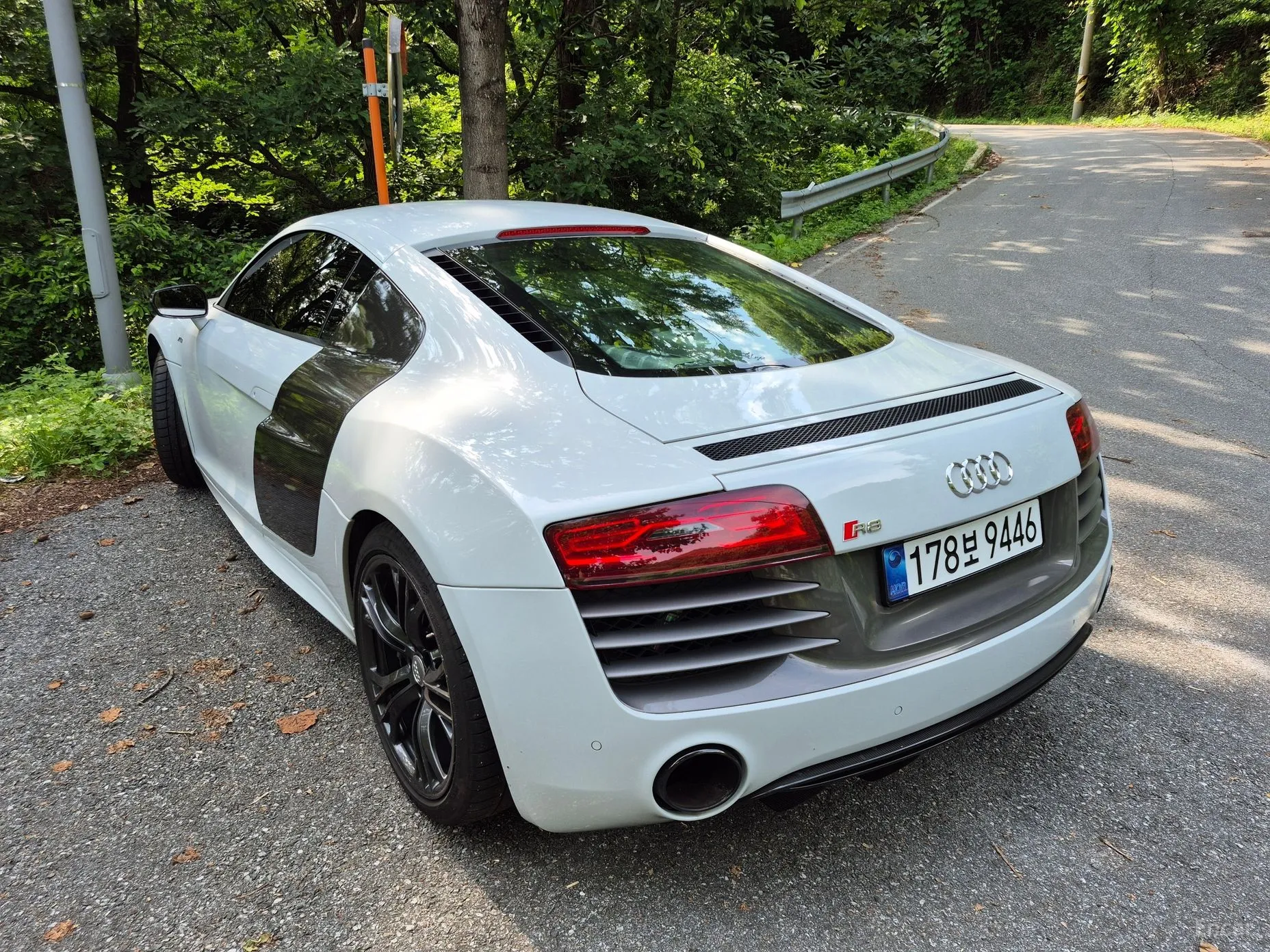Audi R8 превью 3
