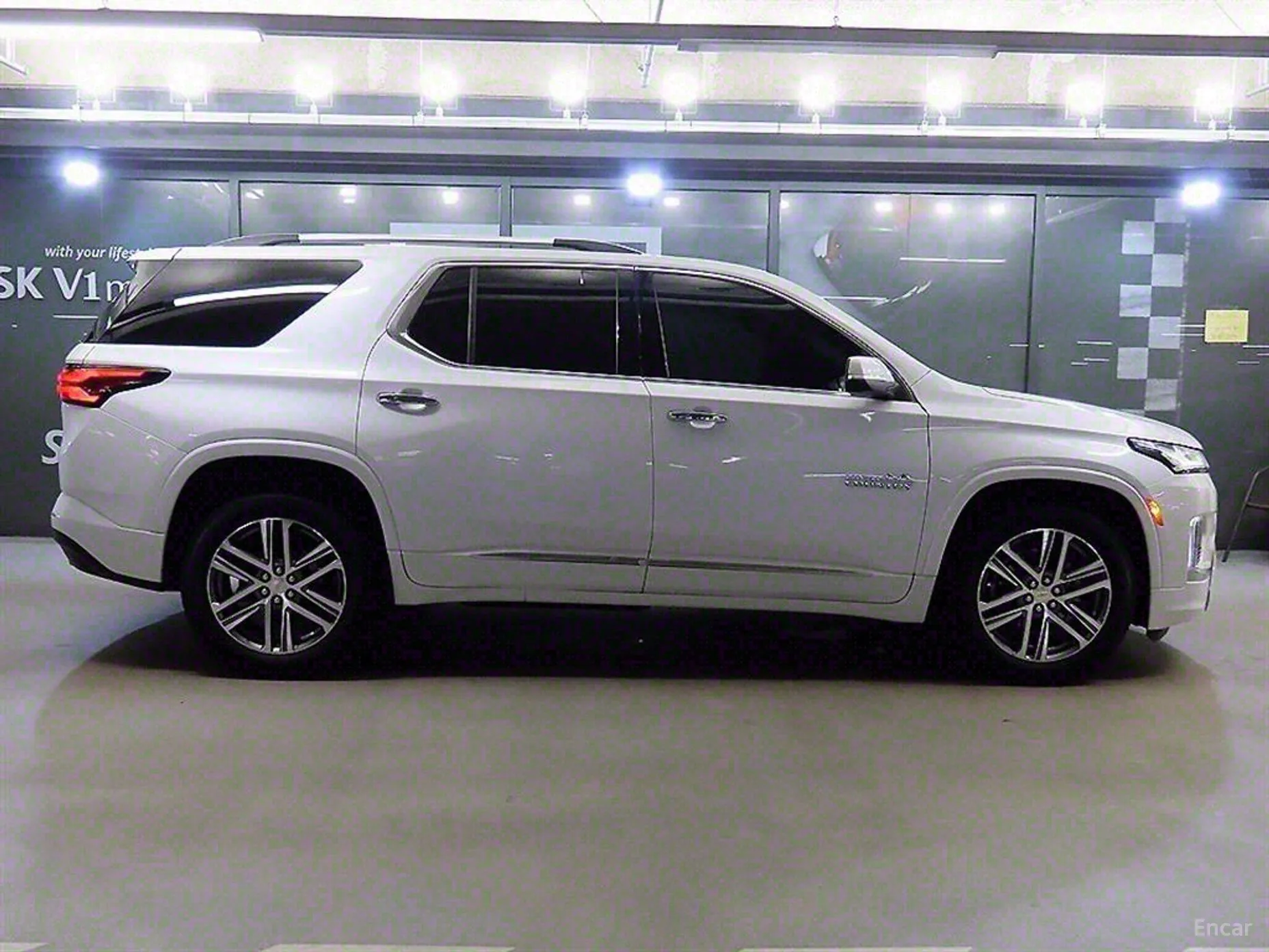 Chevrolet (GM Daewoo) Traverse превью 2