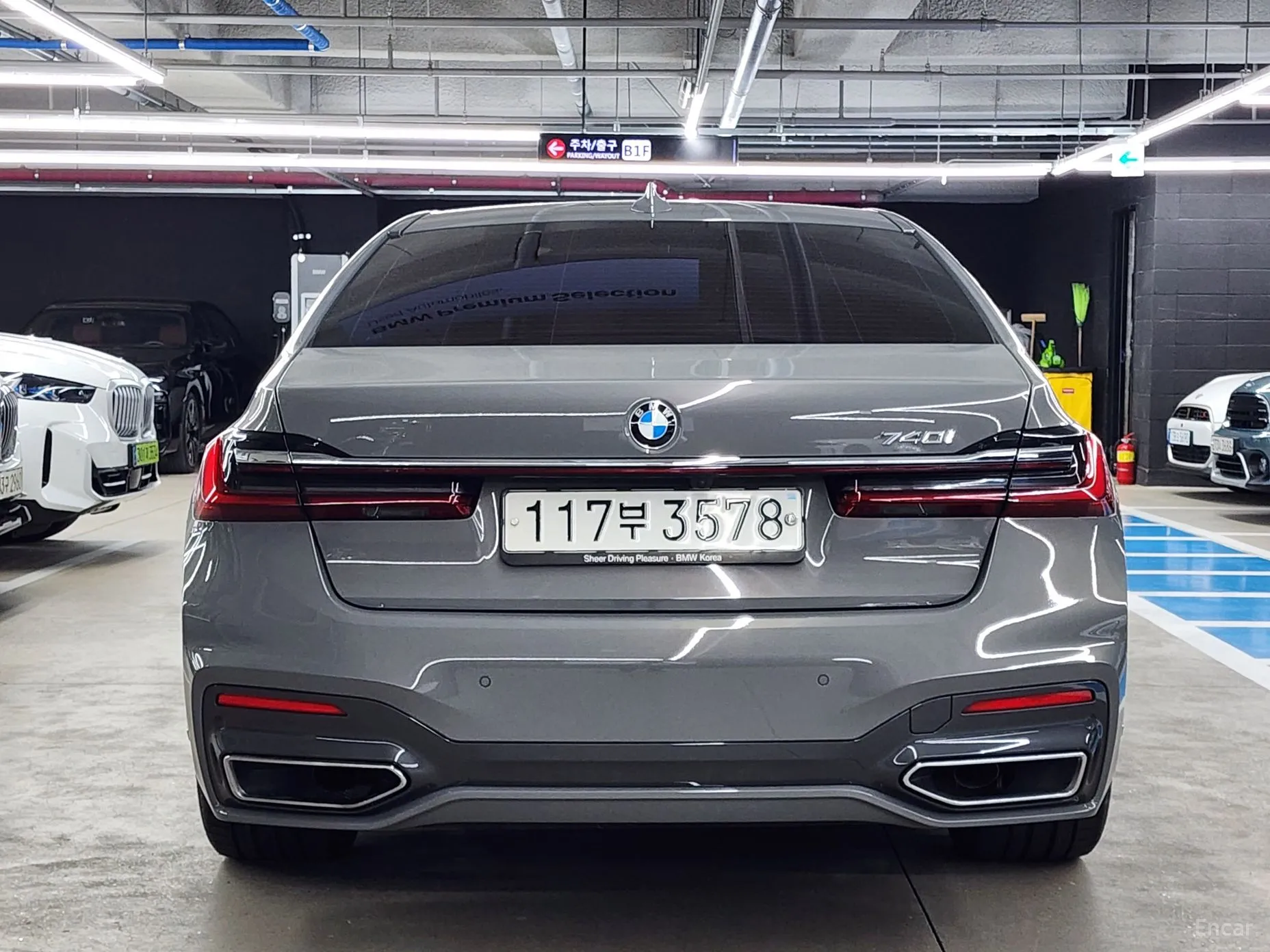 BMW 7 Series (G11) превью 3