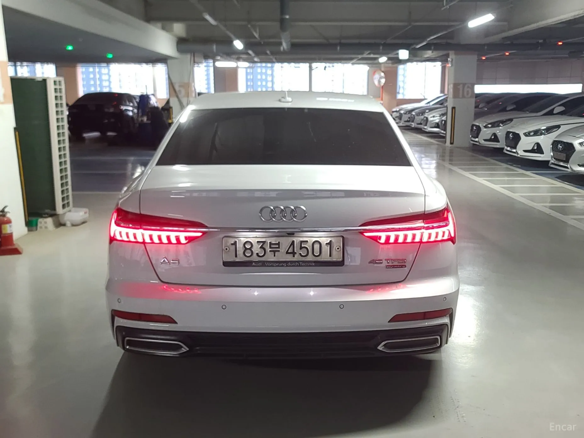 Audi A6 (C8) превью 3