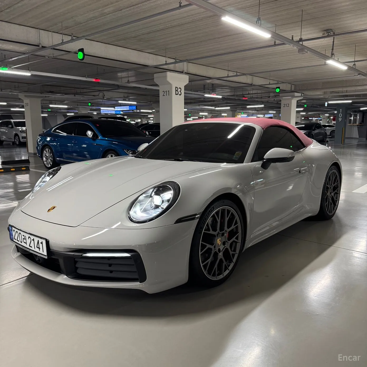 Porsche 911 (992) превью 3