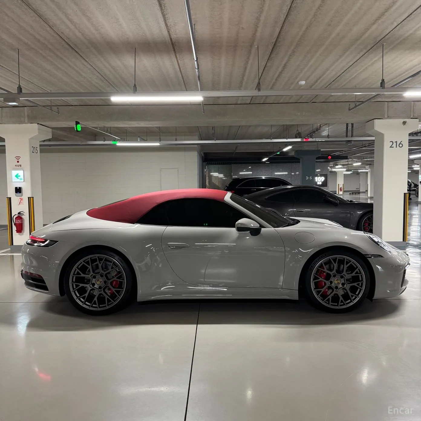 Porsche 911 (992) превью 4