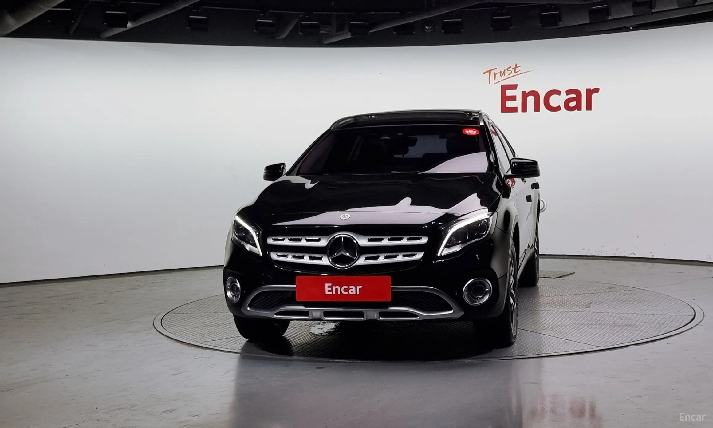 Mercedes Benz GLA-Class X156