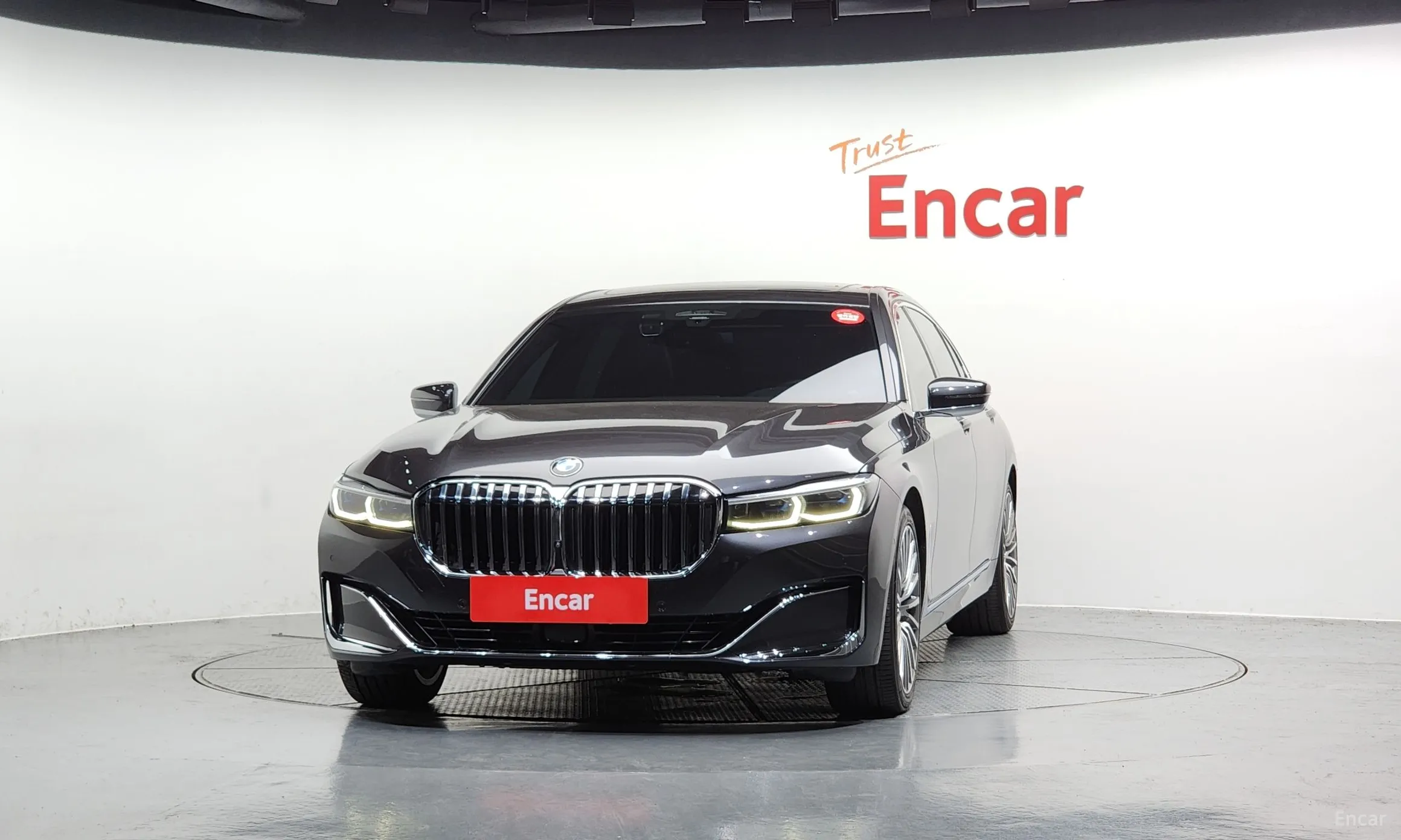 BMW 7 Series (G11) превью 2