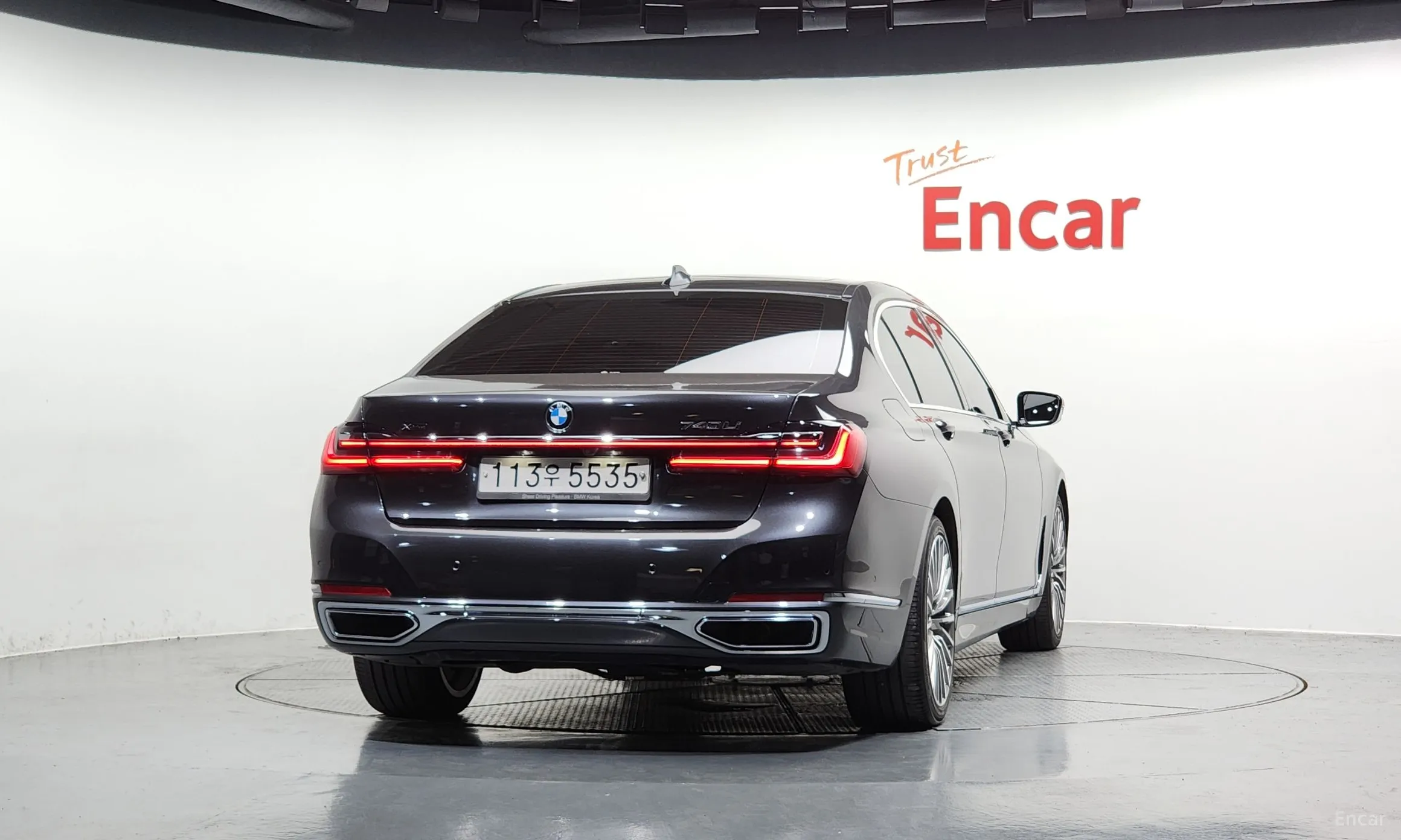 BMW 7 Series (G11) превью 3
