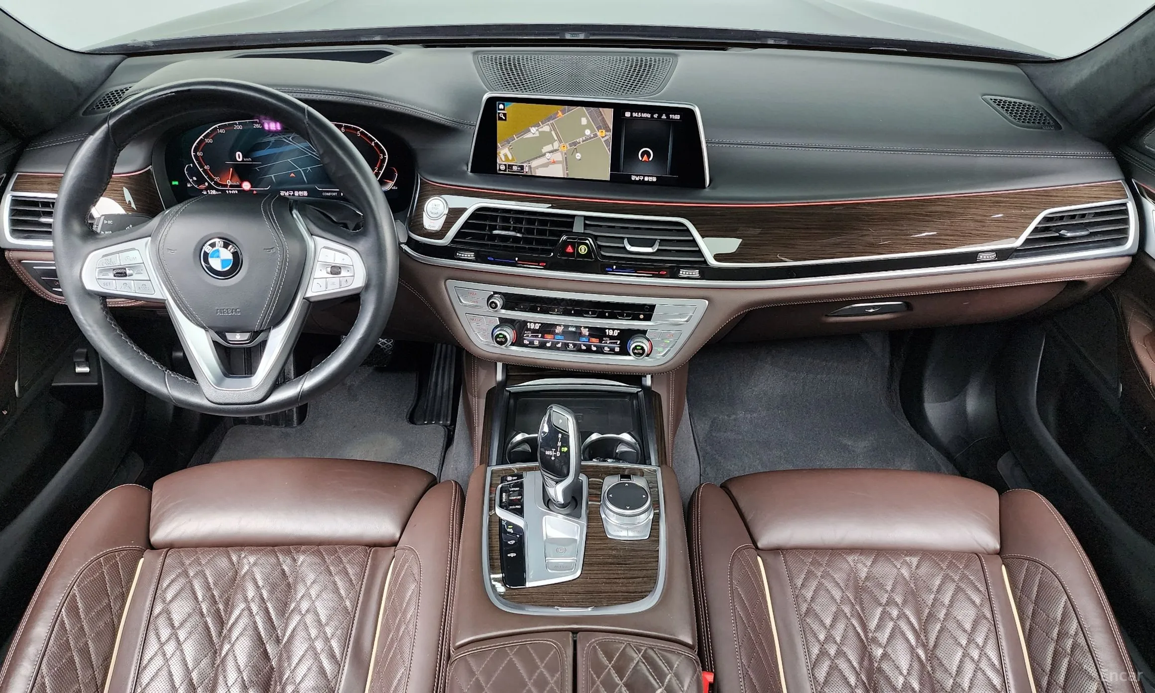 BMW 7 Series (G11) превью 4