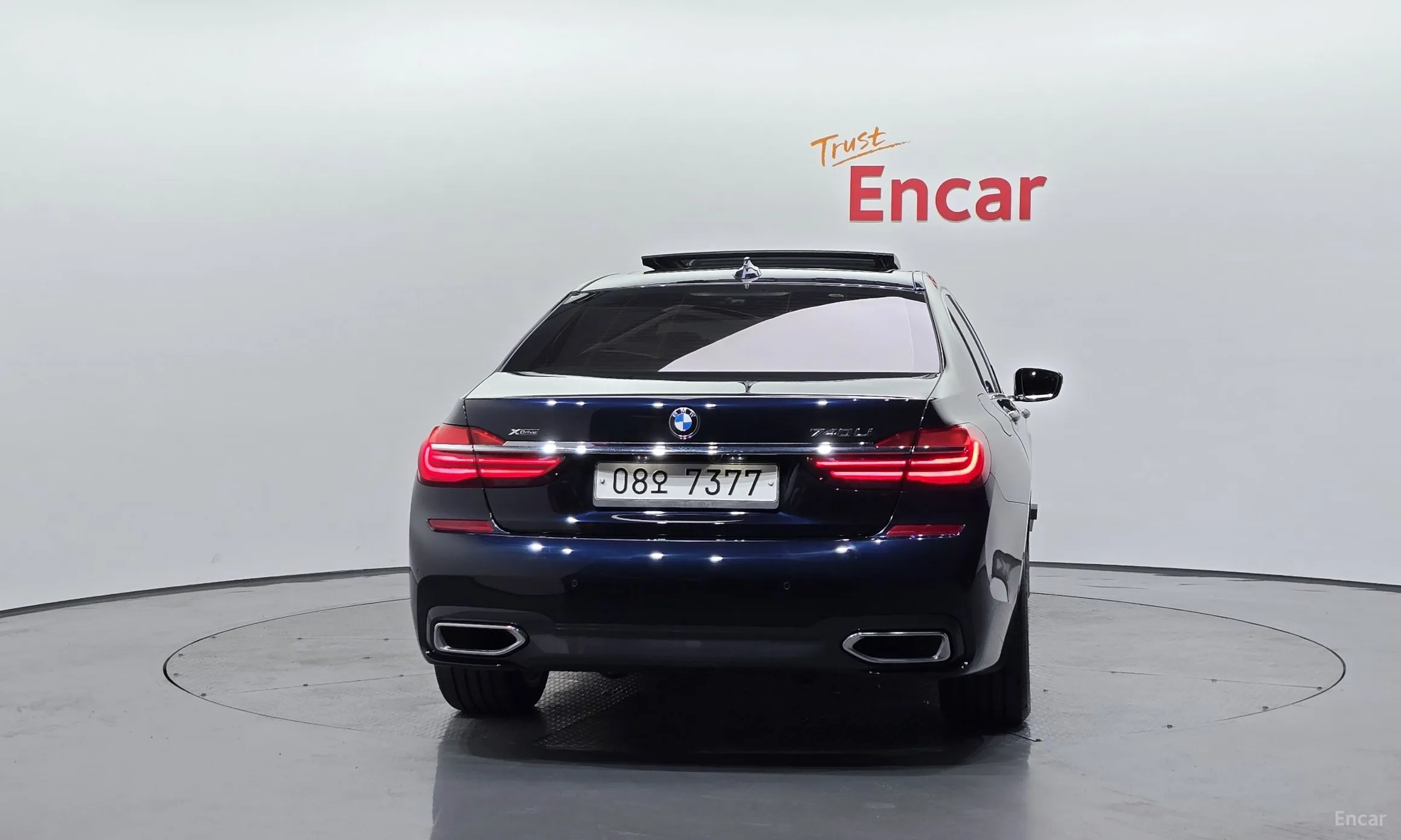 BMW 7 Series (G11) превью 3