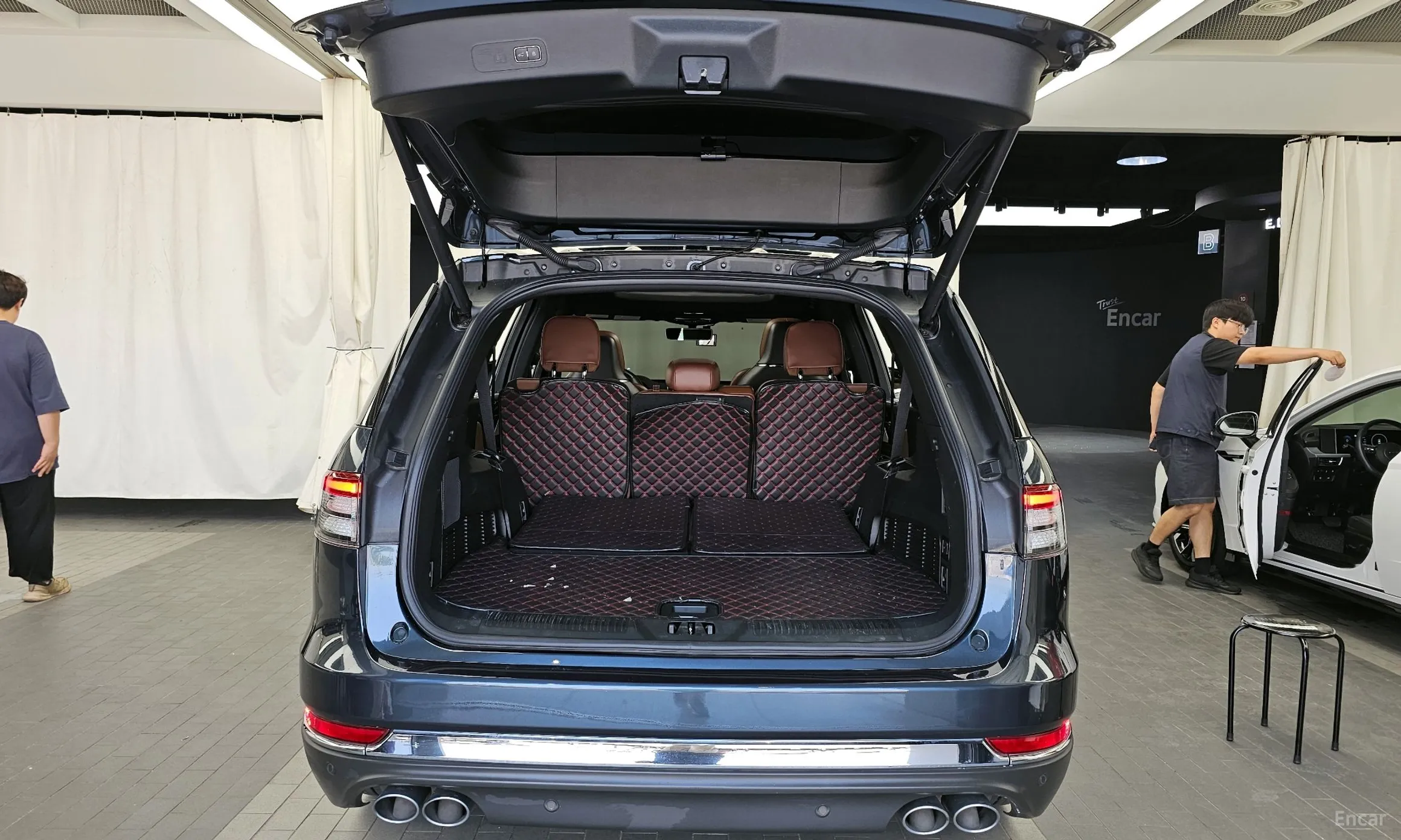 Lincoln Aviator 2nd Generation превью 20