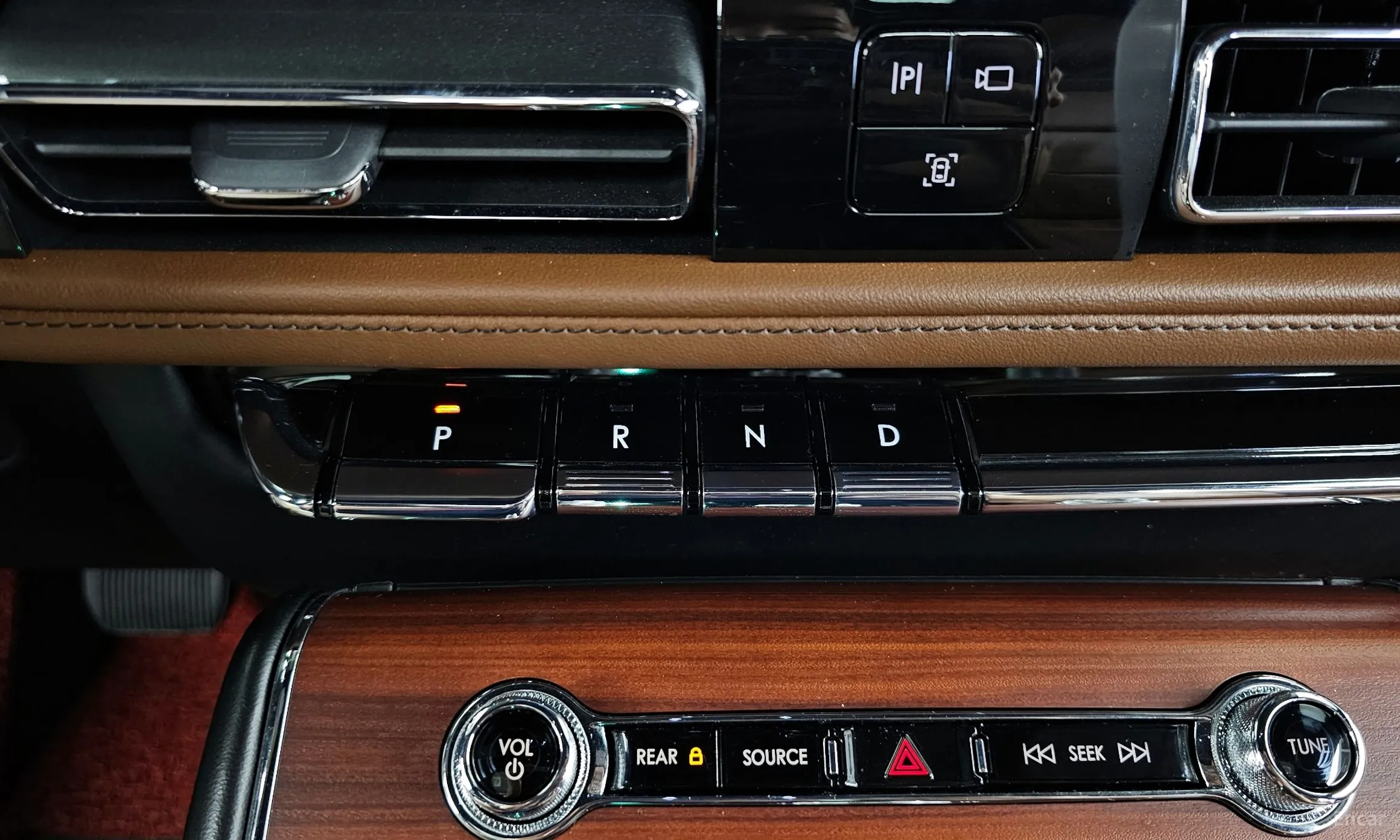 Lincoln Aviator 2nd Generation превью 9