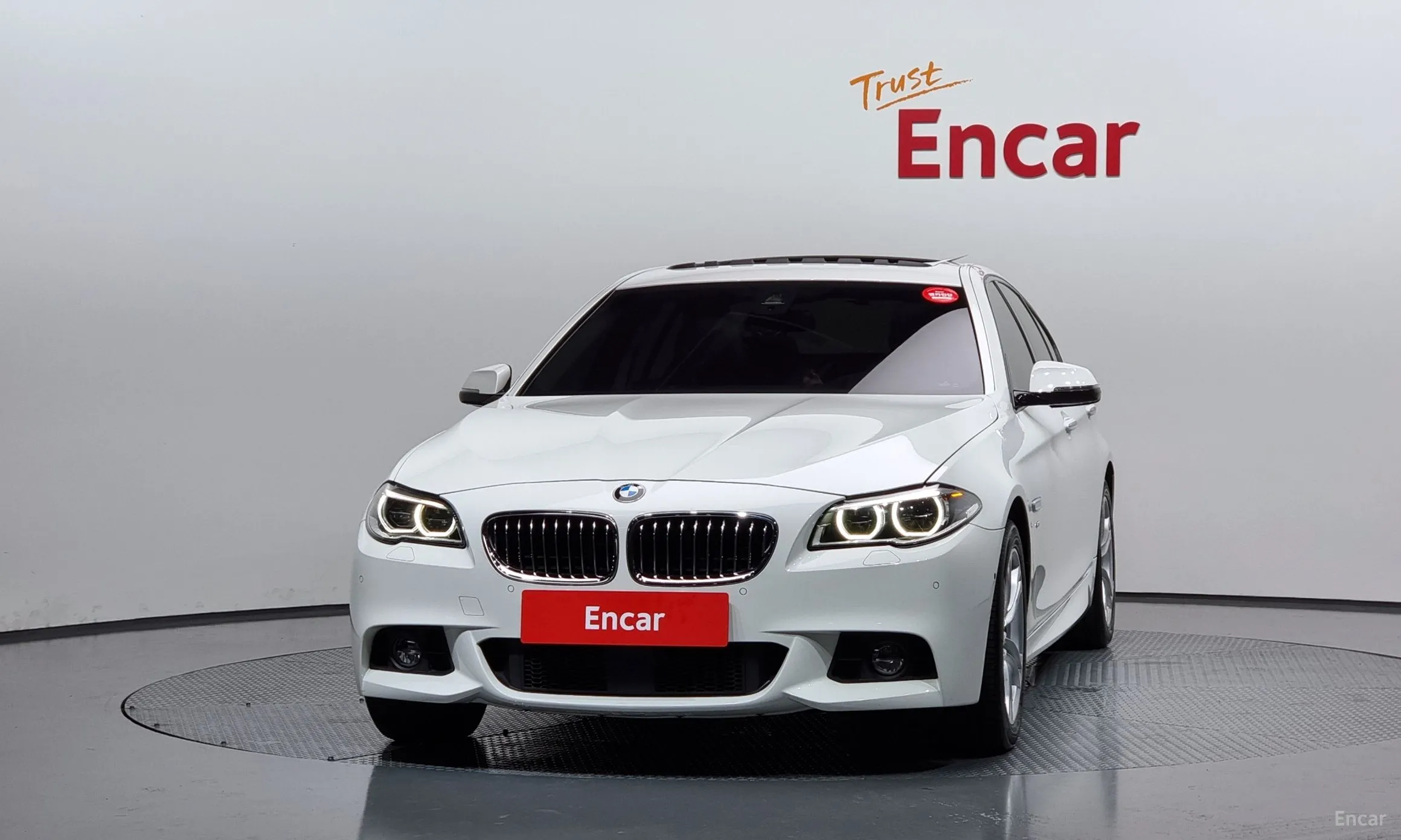BMW 5 Series (F10) превью 2