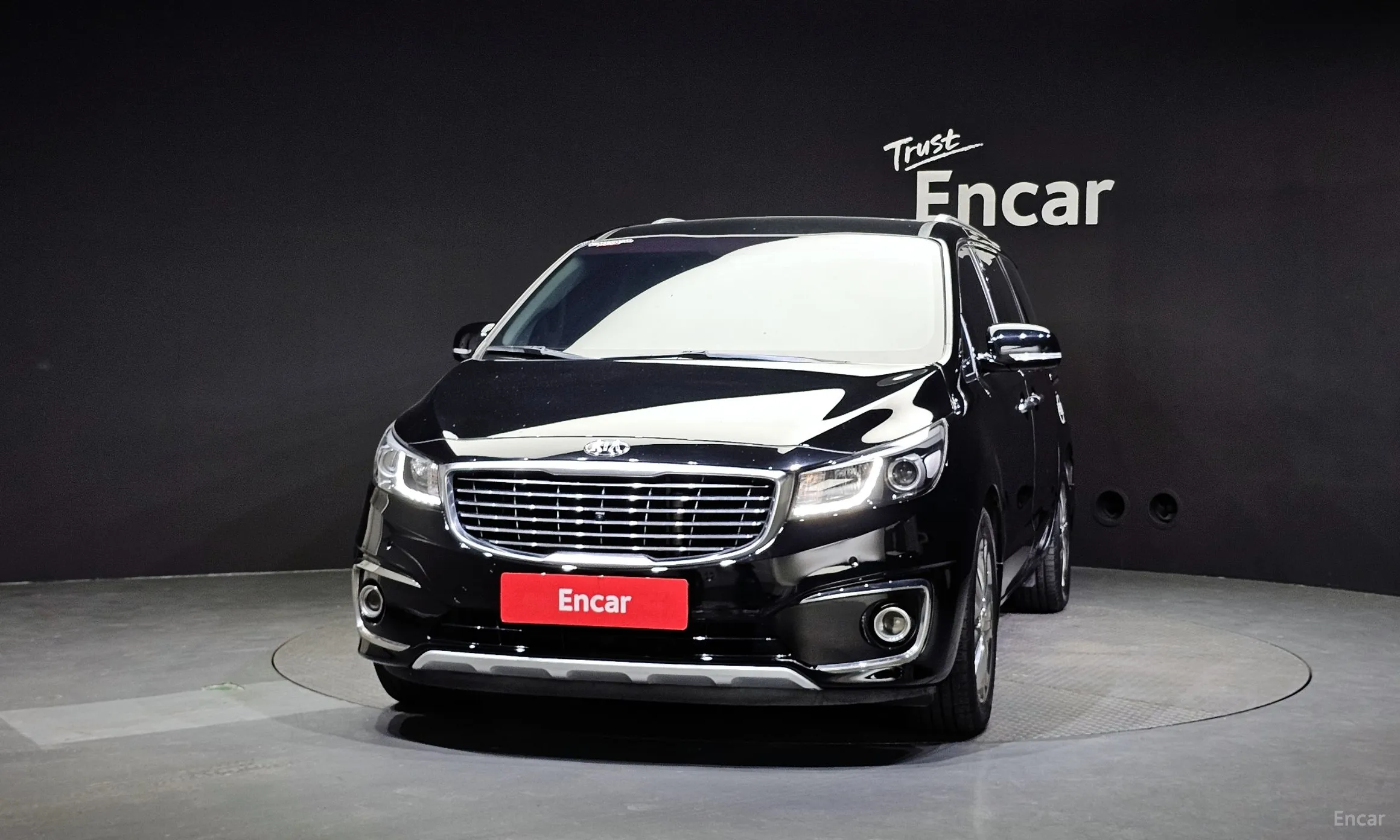 Kia Carnival превью 2