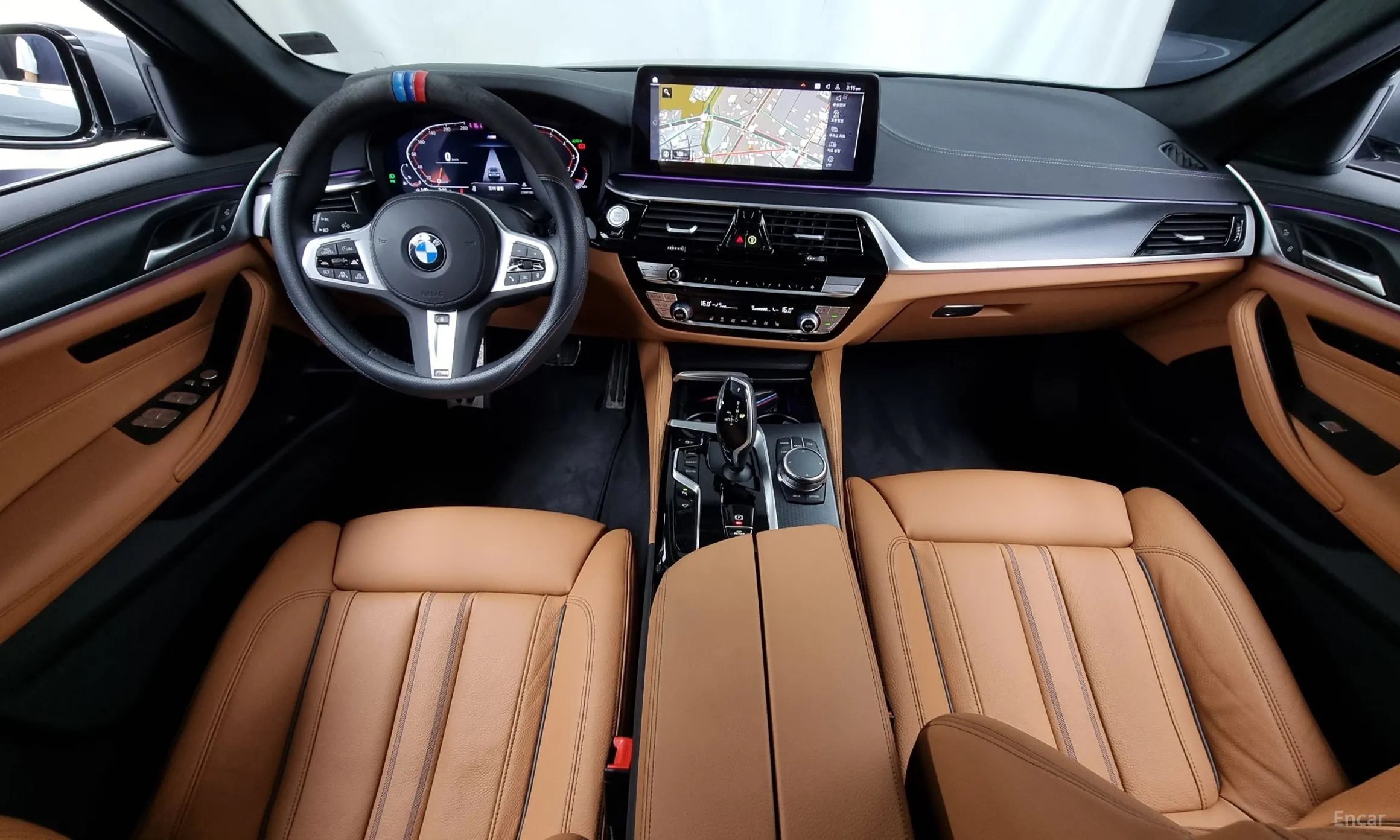 BMW 5 Series (G30) превью 4