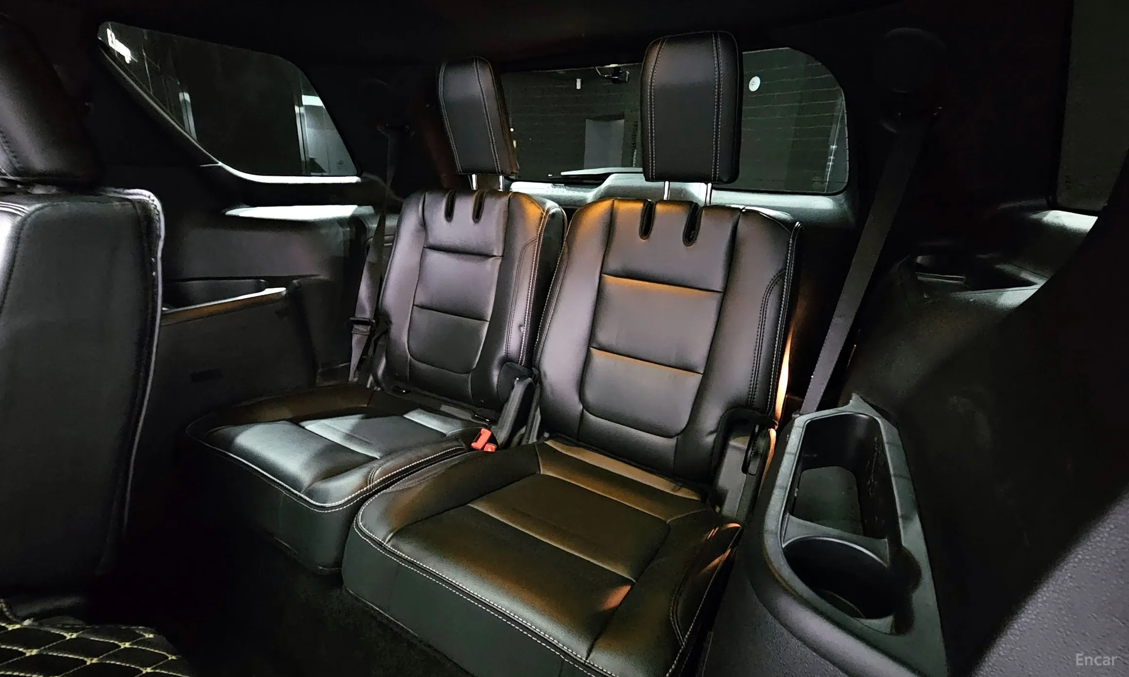 Ford Explorer превью 13