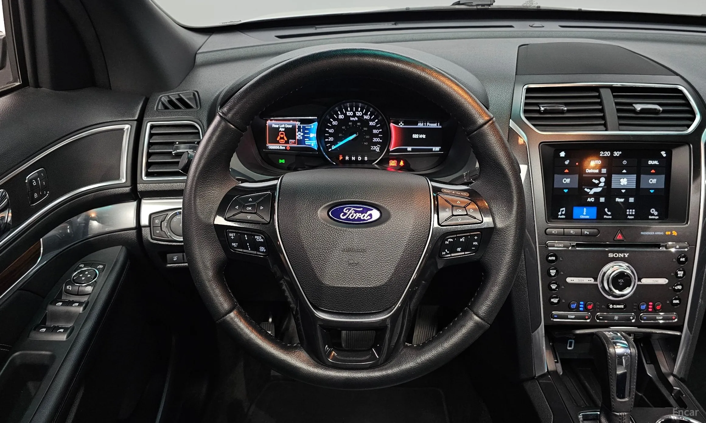 Ford Explorer превью 14