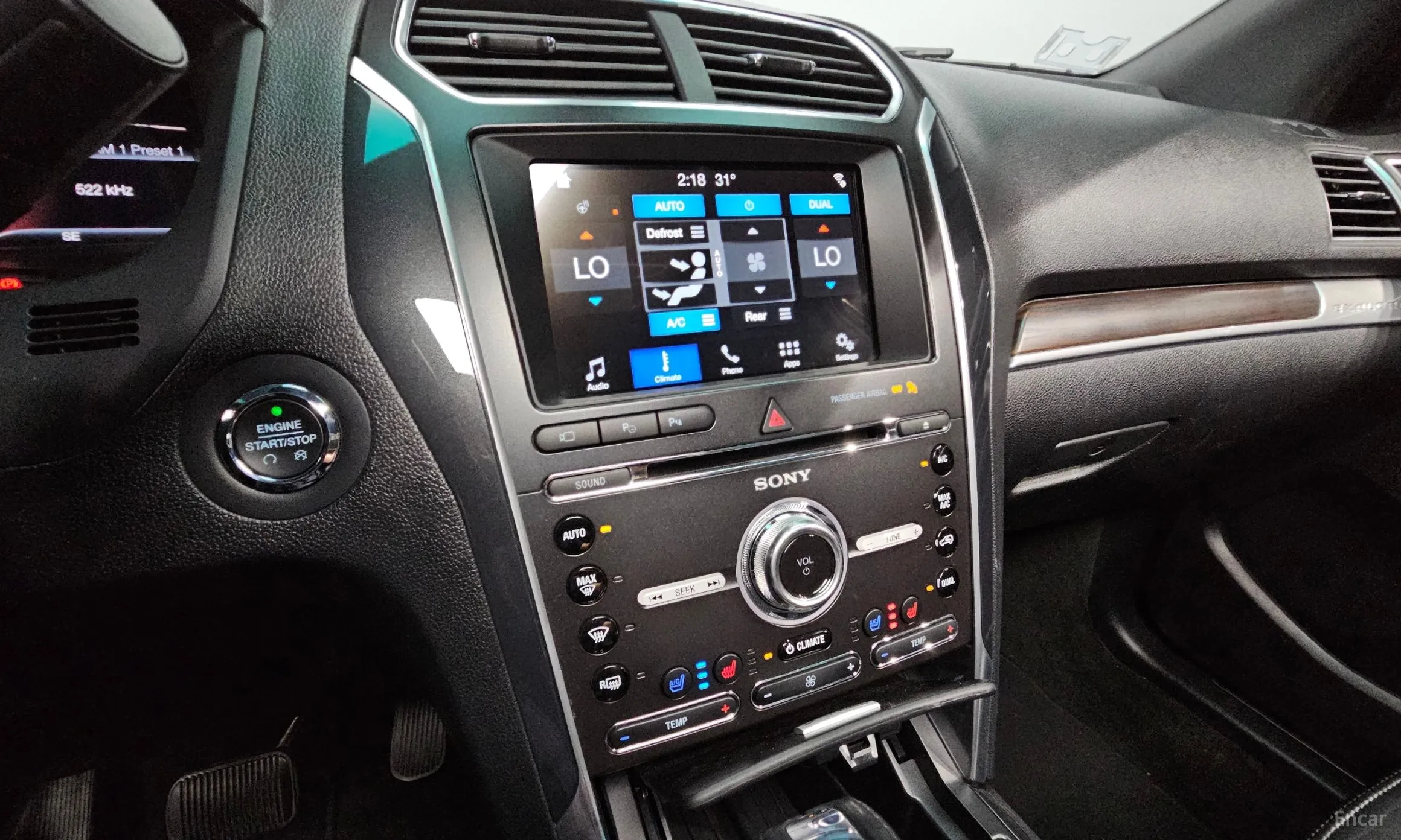 Ford Explorer превью 16