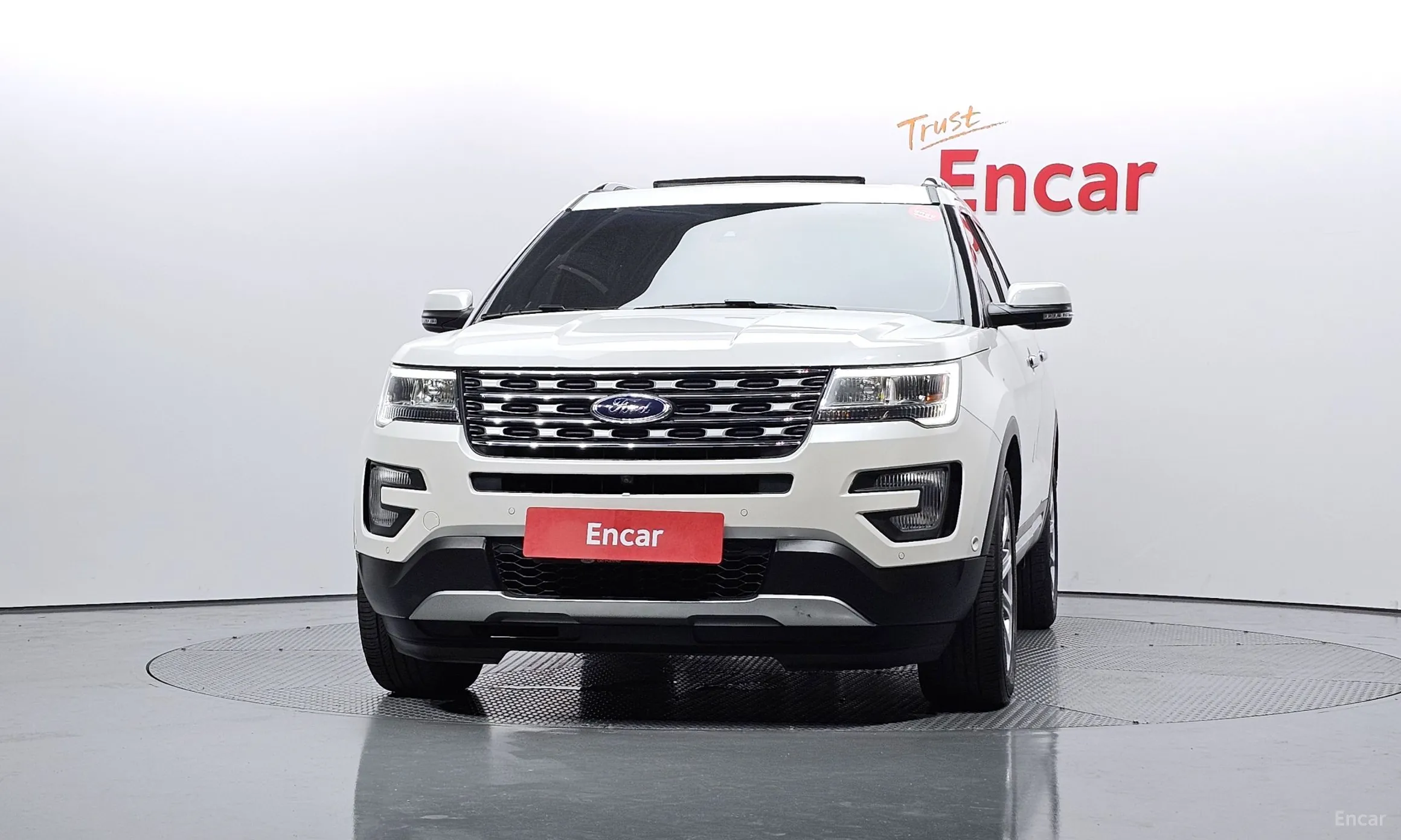 Ford Explorer превью 3