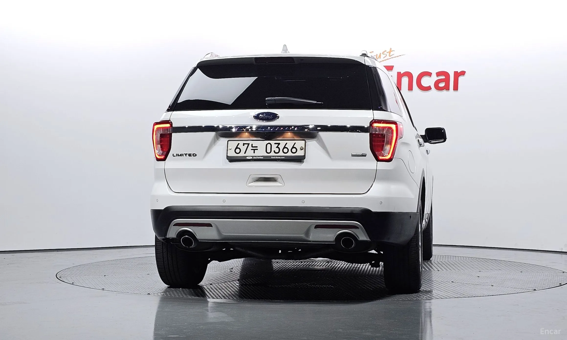 Ford Explorer превью 4