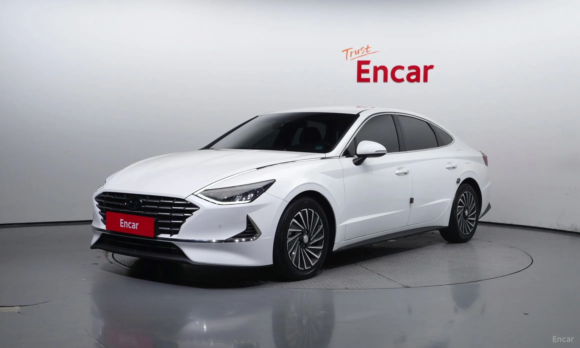 Sonata Hybrid (DN8)
