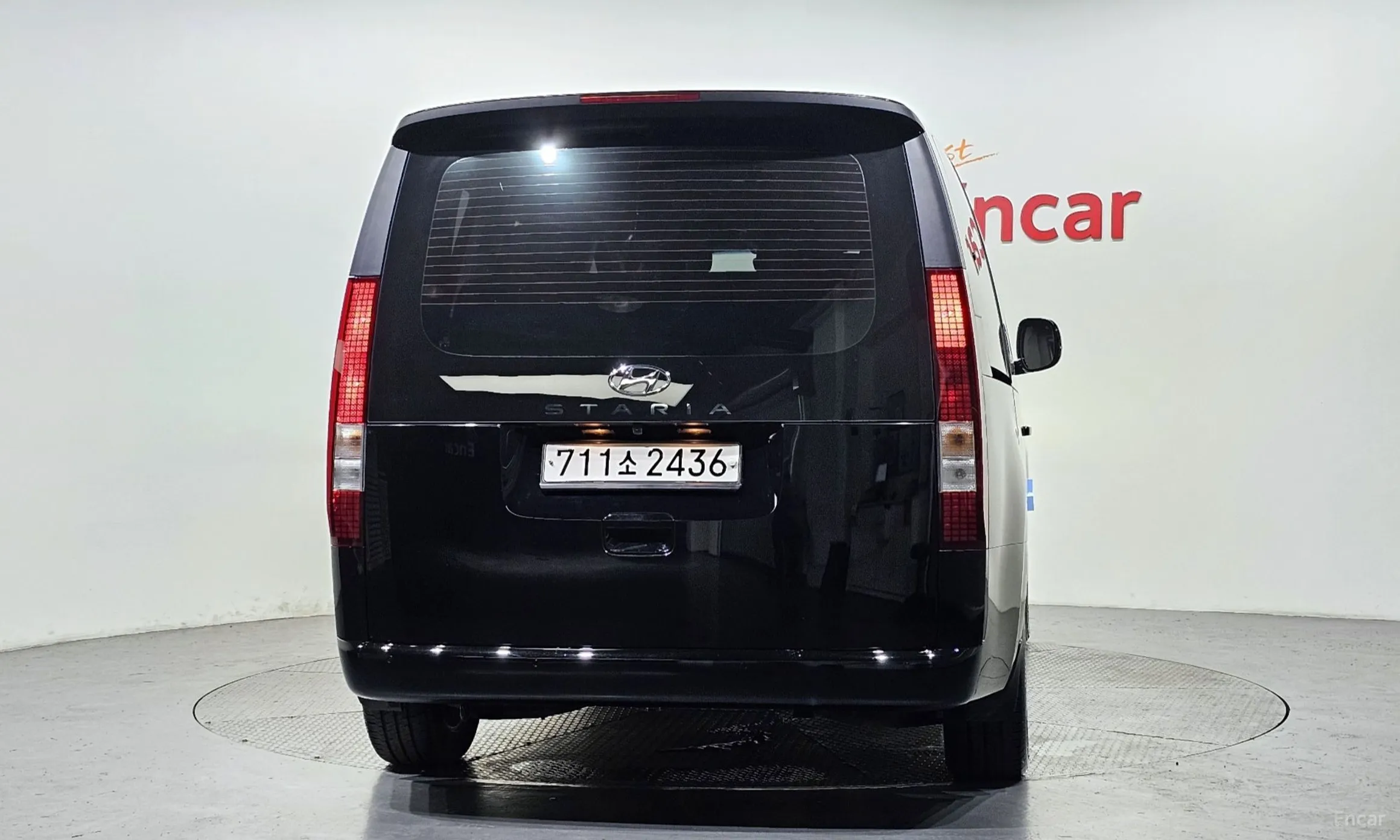 Hyundai Staria превью 3