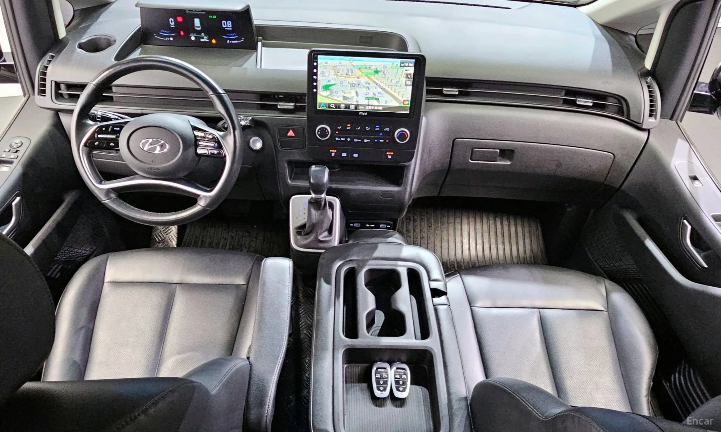 Hyundai Staria превью 4
