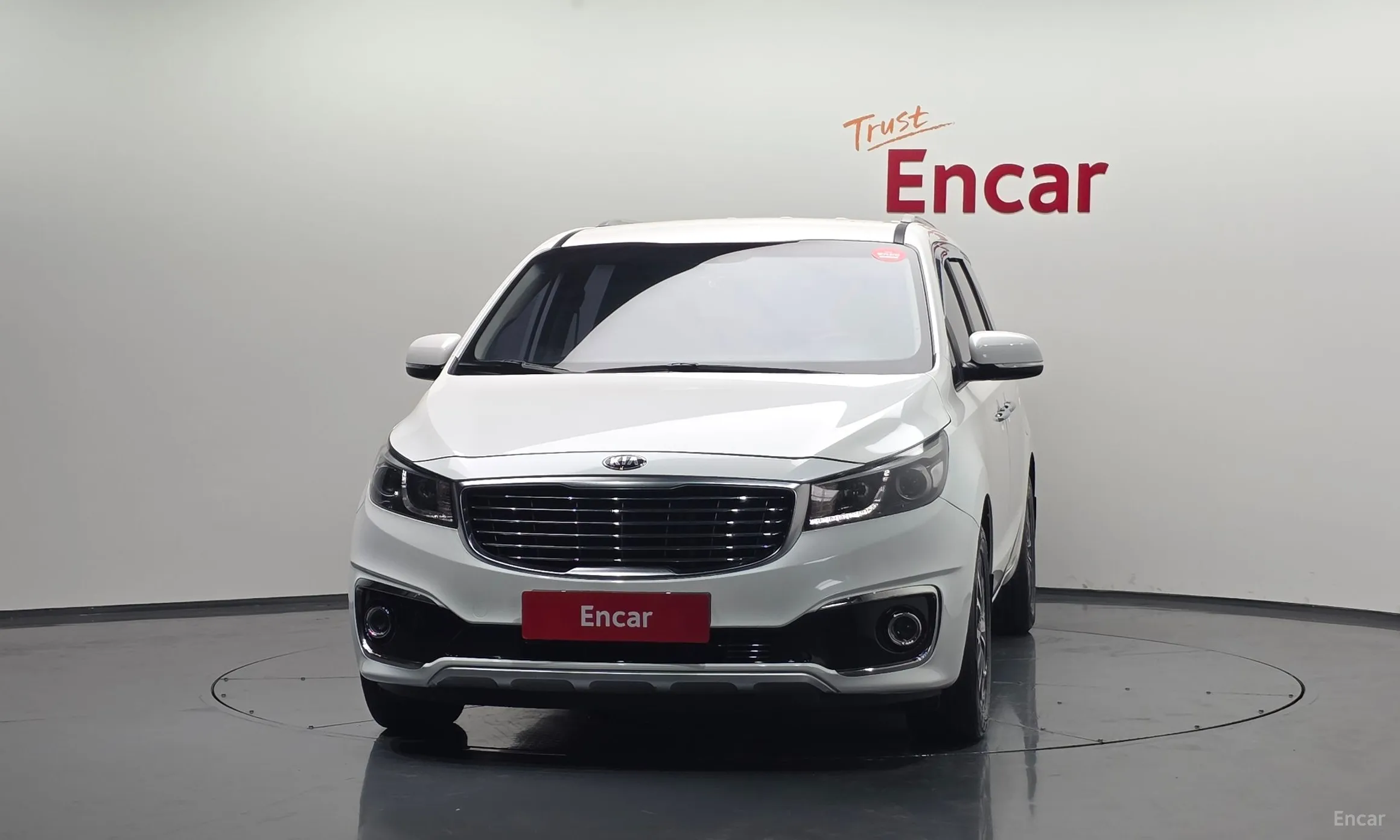 Kia Carnival превью 2