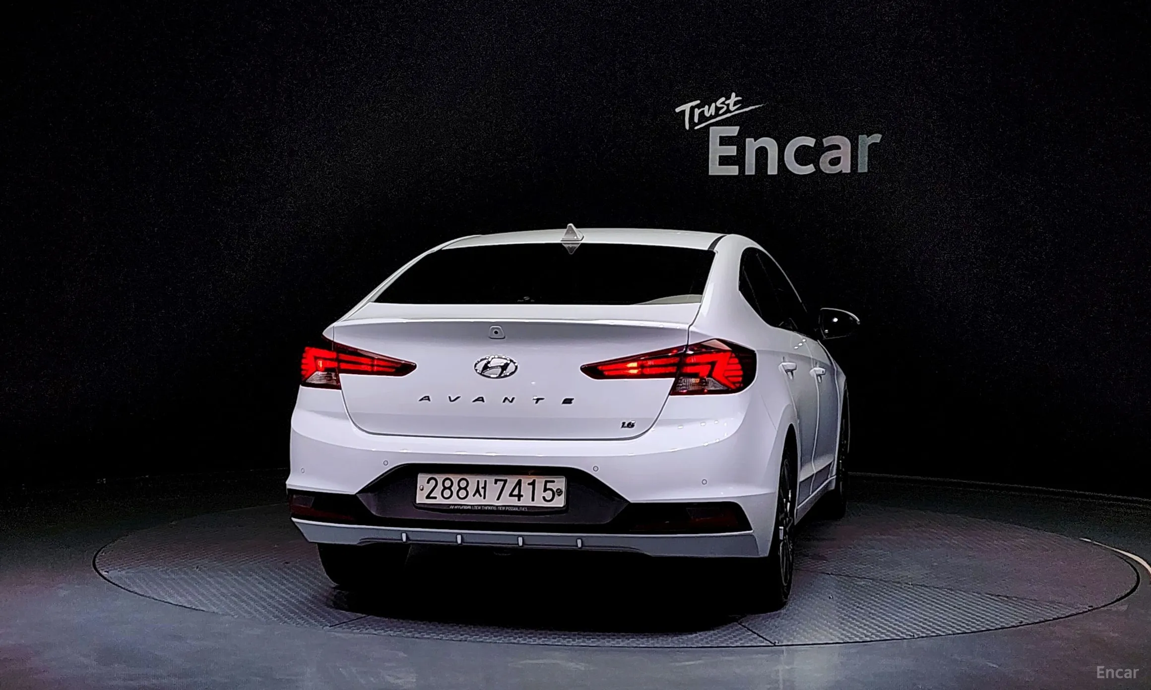 Hyundai Avante AD превью 3