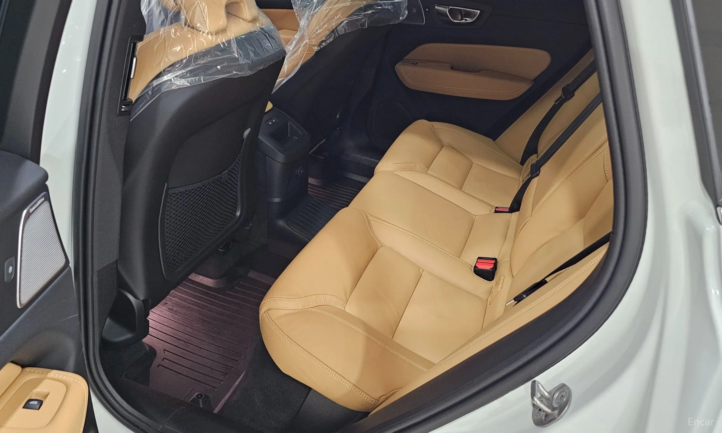 Volvo XC60 Gen 2 превью 10