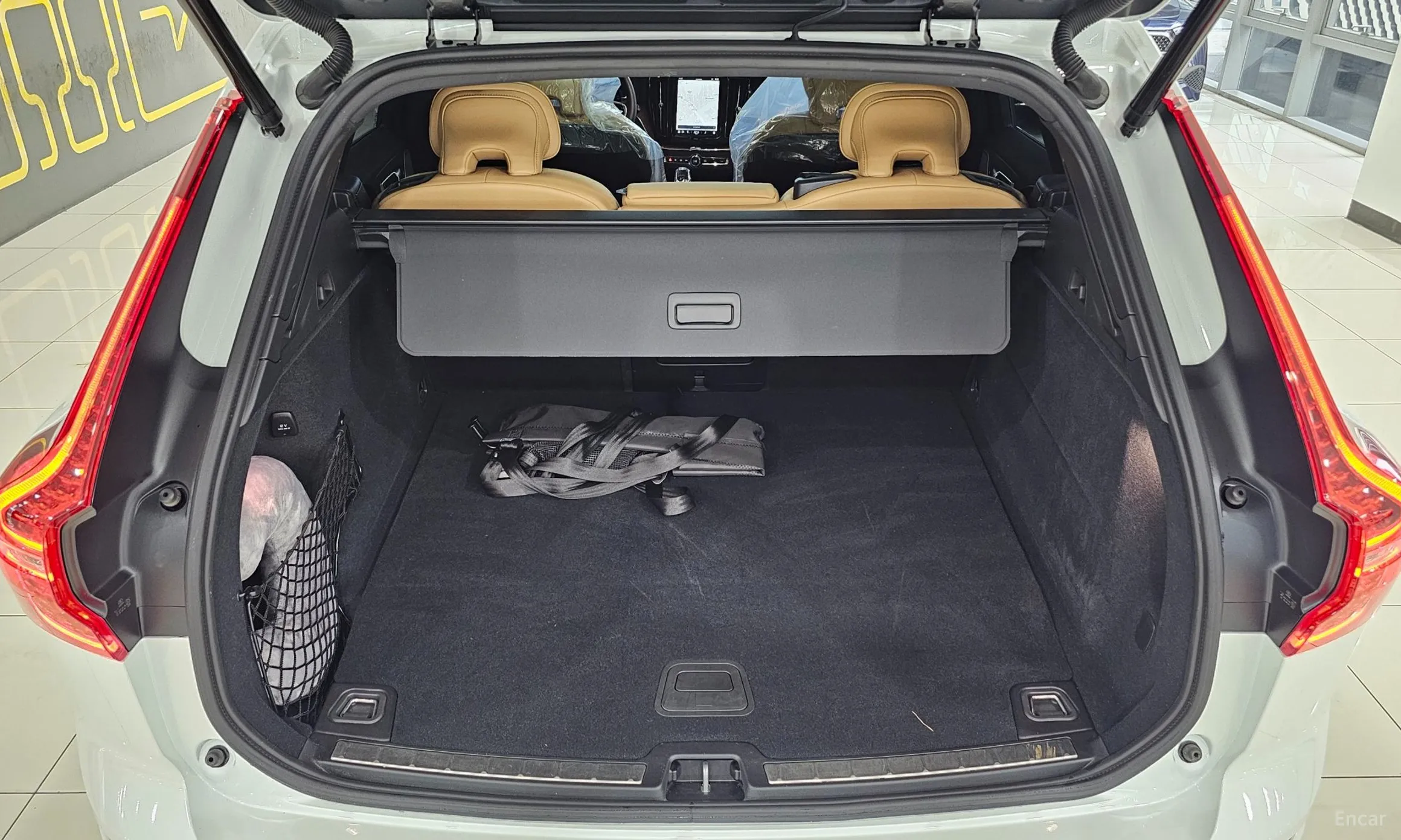 Volvo XC60 Gen 2 превью 18